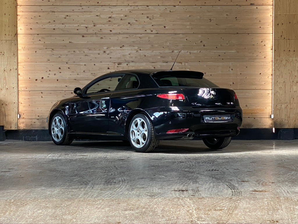 Alfa Romeo GT V6 3.2 24V