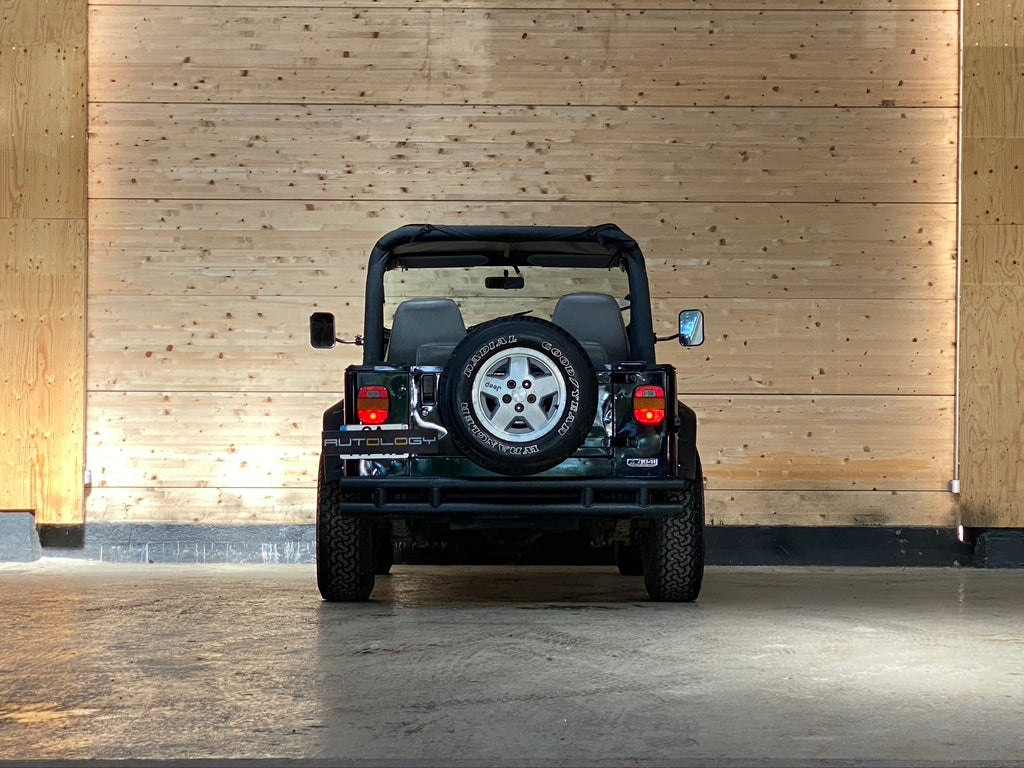 Jeep Wrangler YJ 2.5