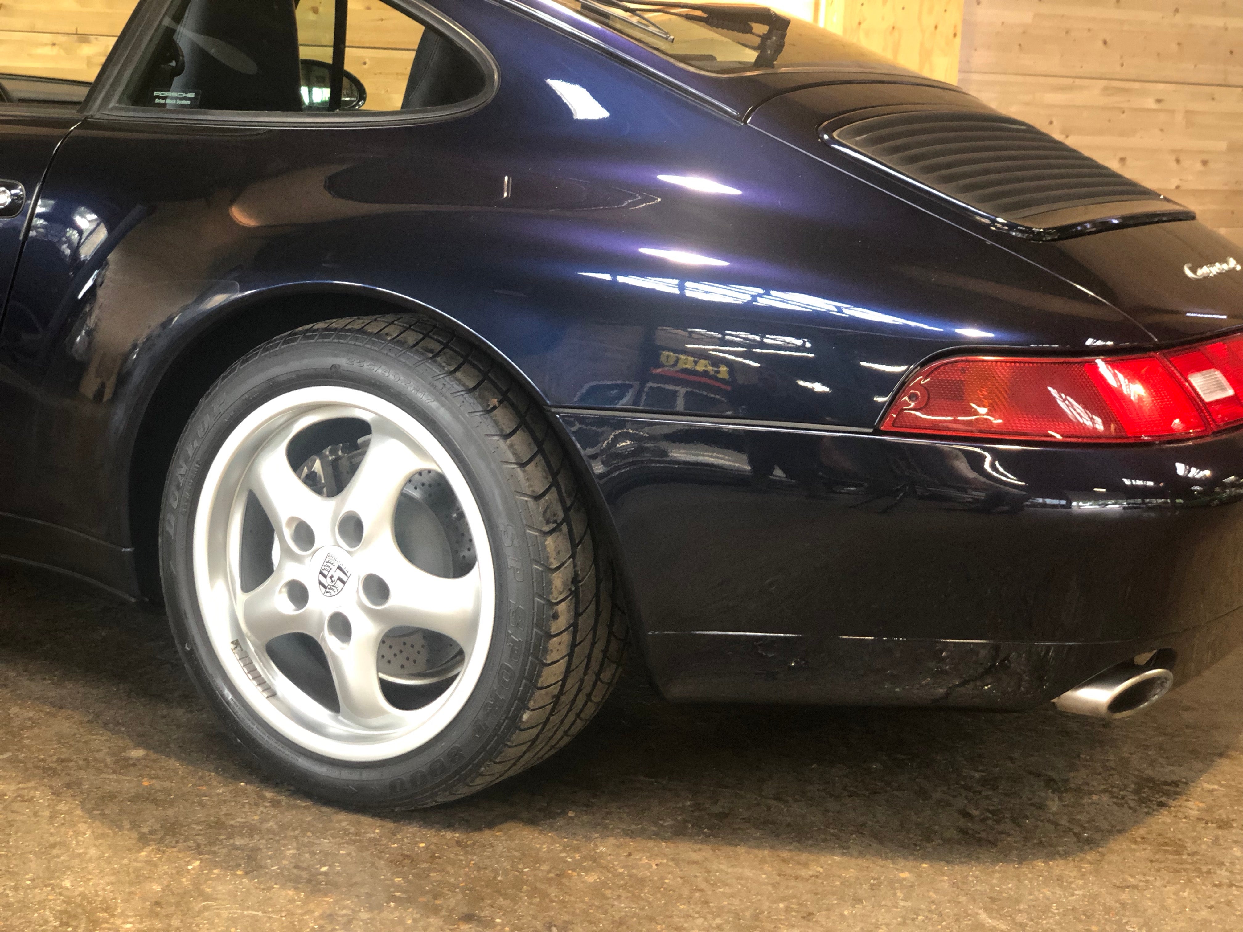 Porsche 993 Carrera 4 .... 13.500km!