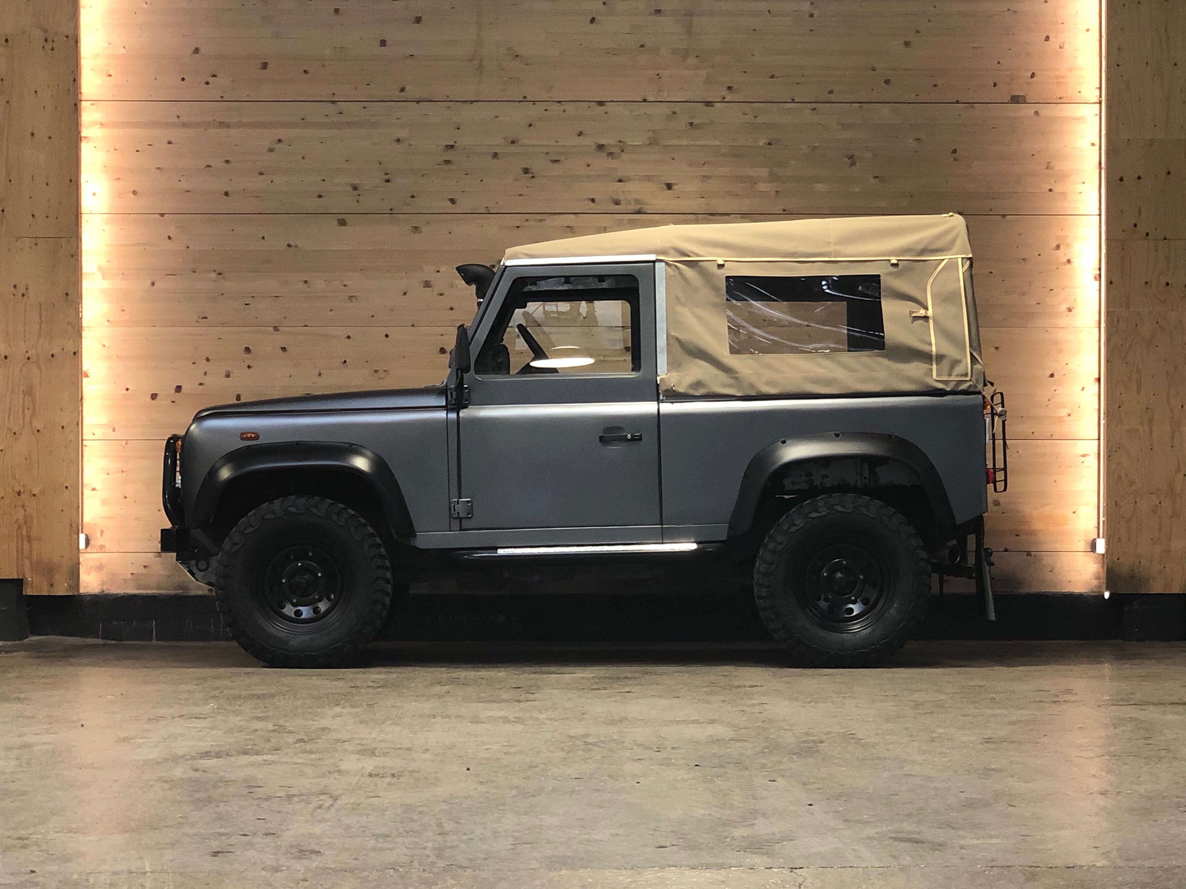 Land Rover Defender 90 Td5 Bache