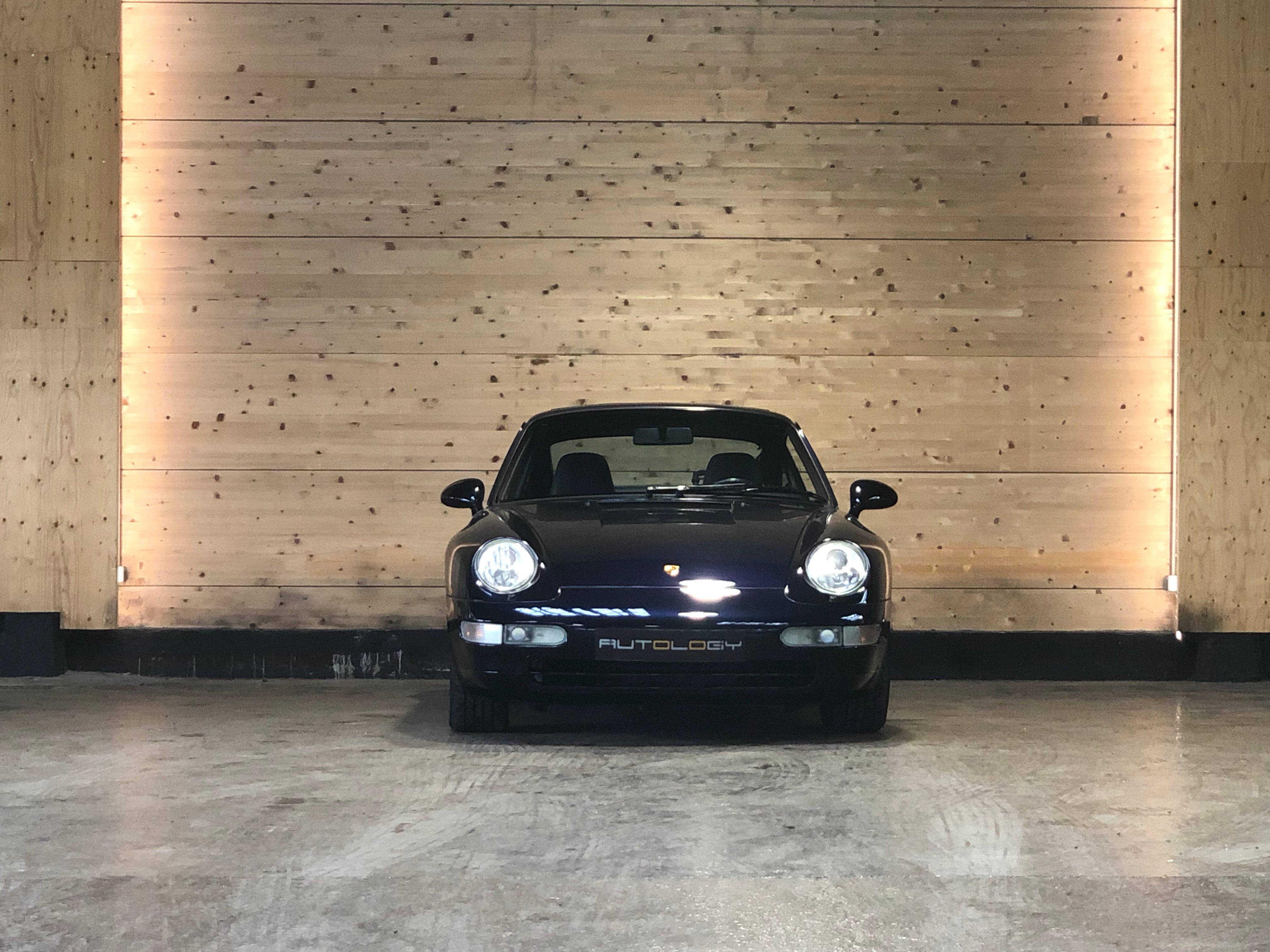 Porsche 993 Carrera 4 .... 13.500km!