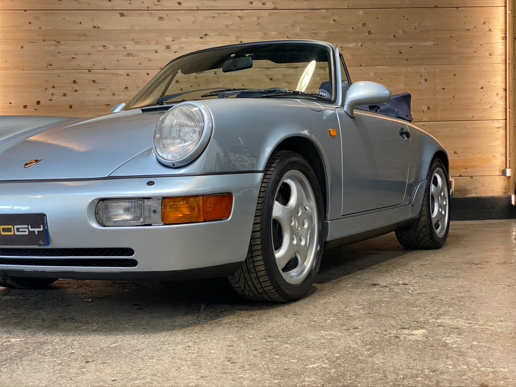 Porsche 964 Carrera 2 Cabriolet