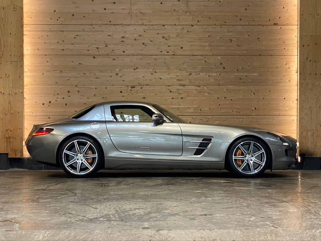 Mercedes SLS AMG