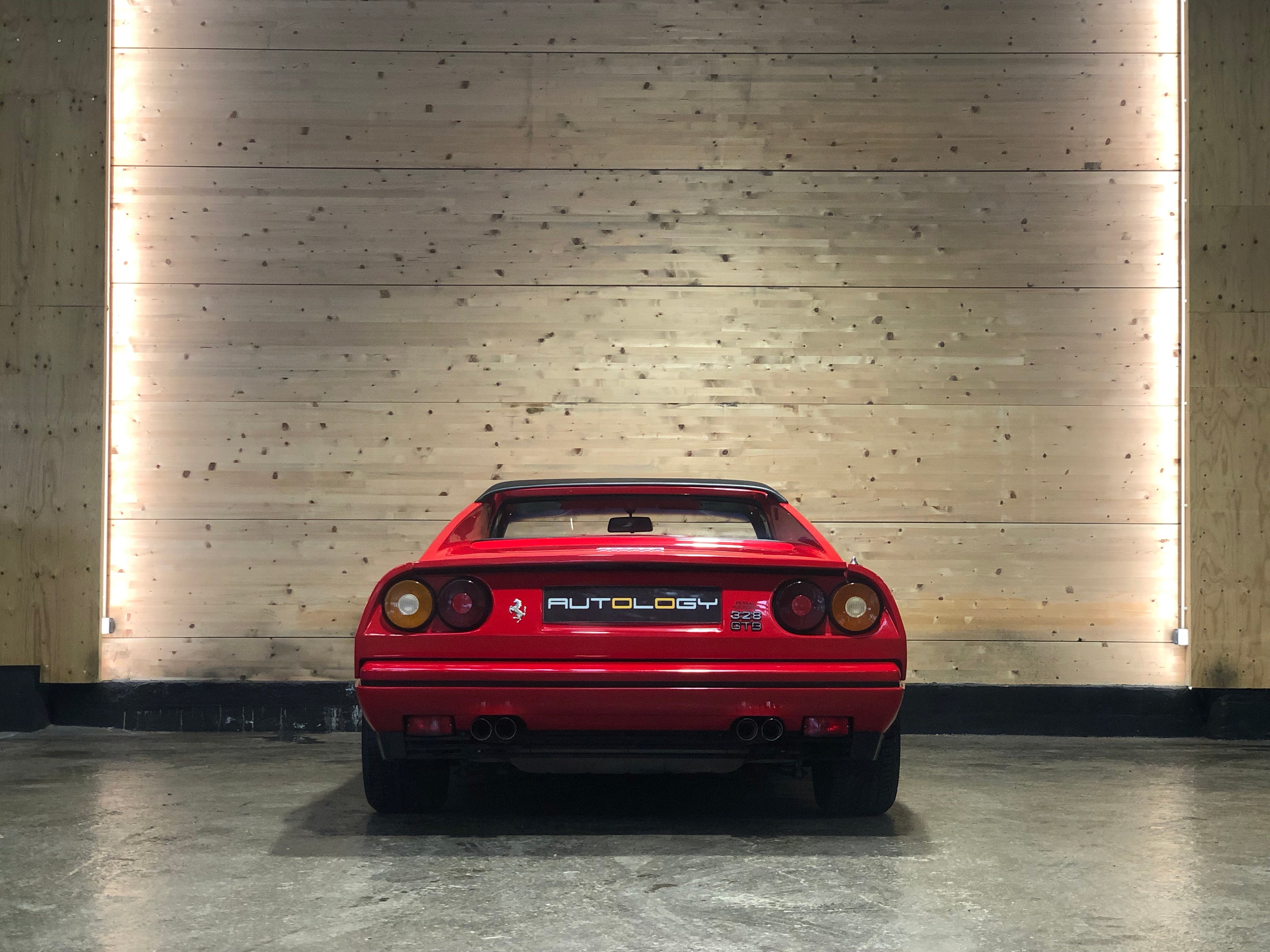 Ferrari 328 GTB