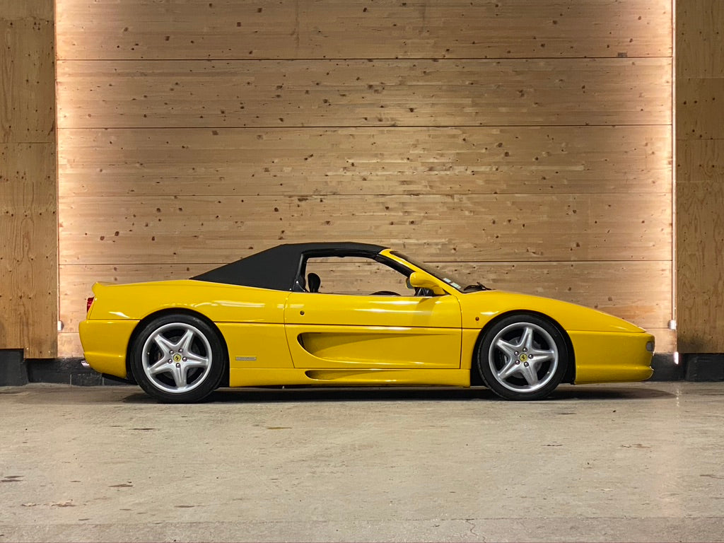 Ferrari F355 Spider BVM6