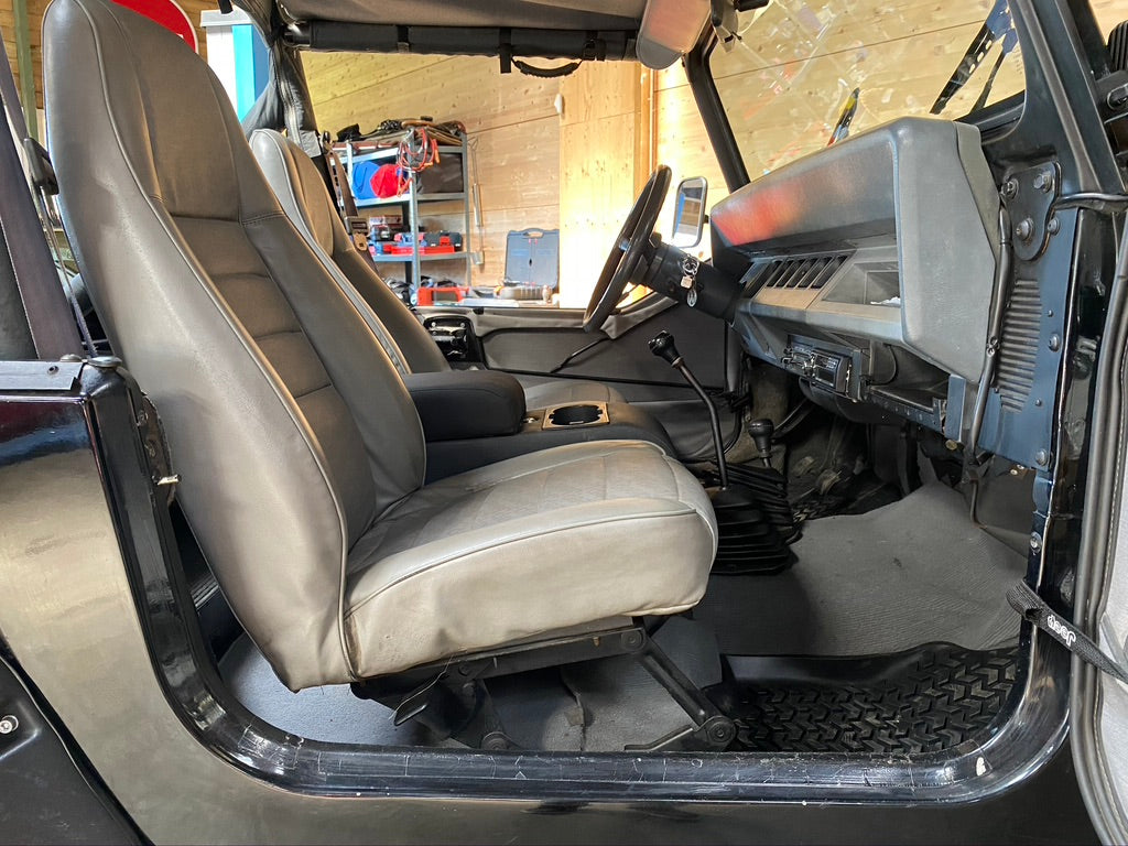 Jeep Wrangler YJ 2.5