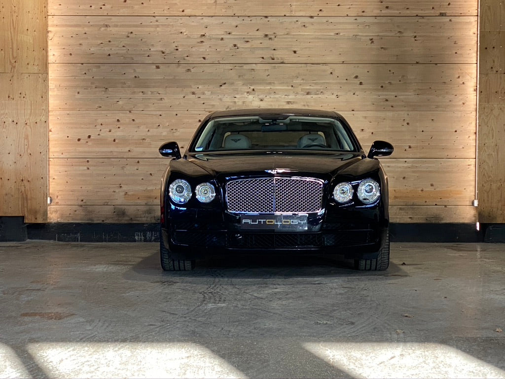 Bentley Flying Spur V8