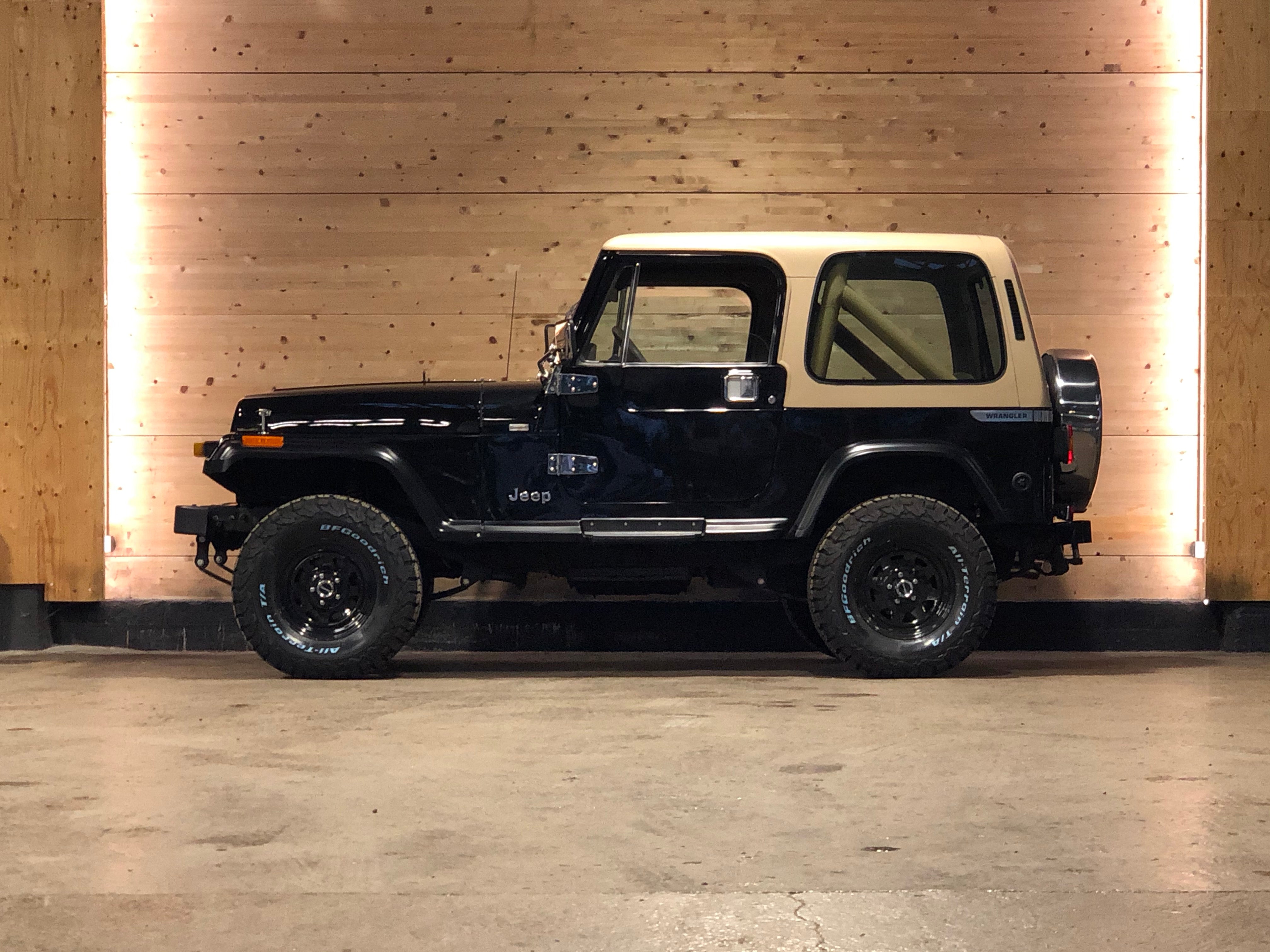 Jeep Wrangler YJ 2.5