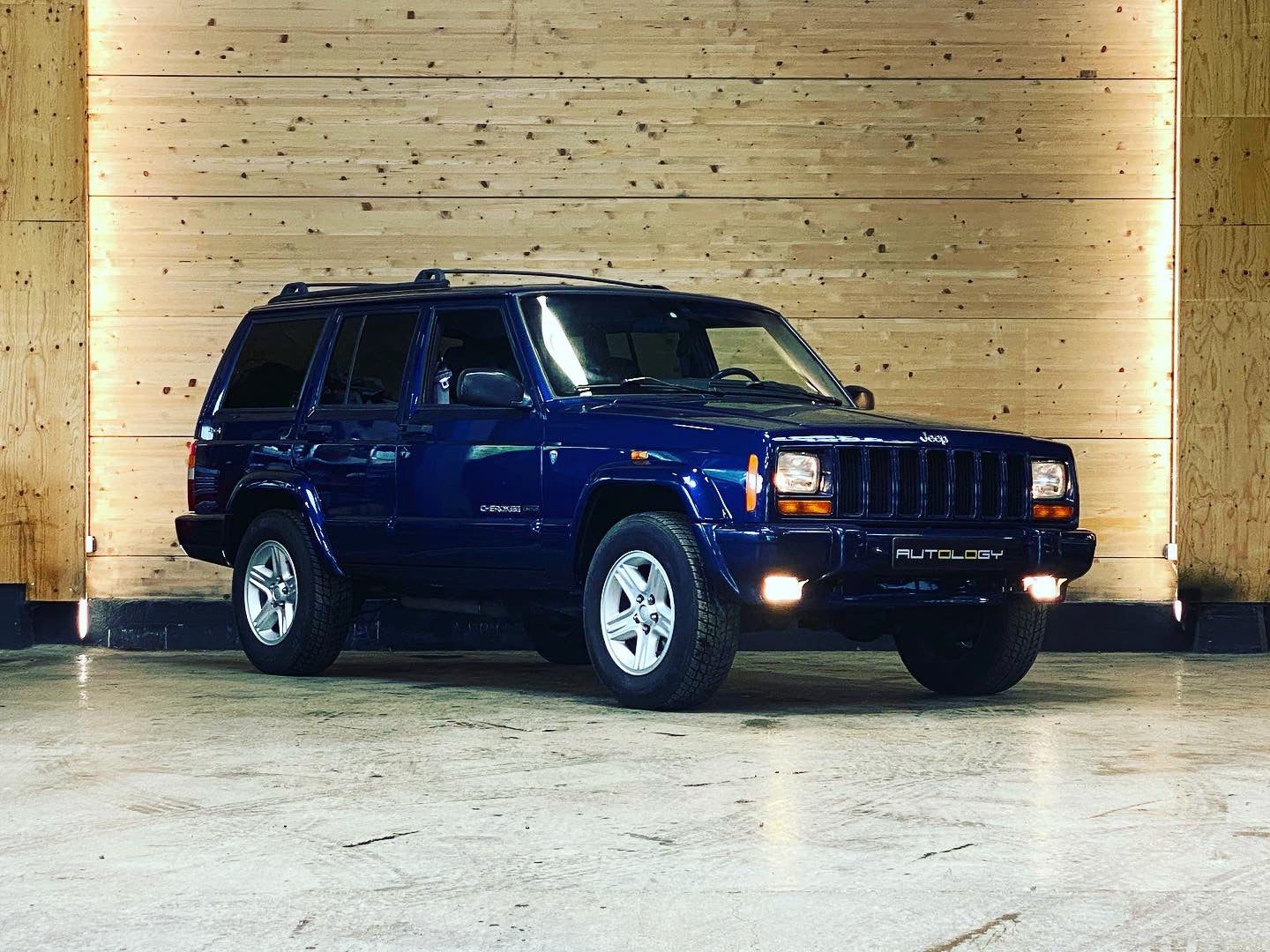 Jeep Cherokee 4.0 Limited XJ.2