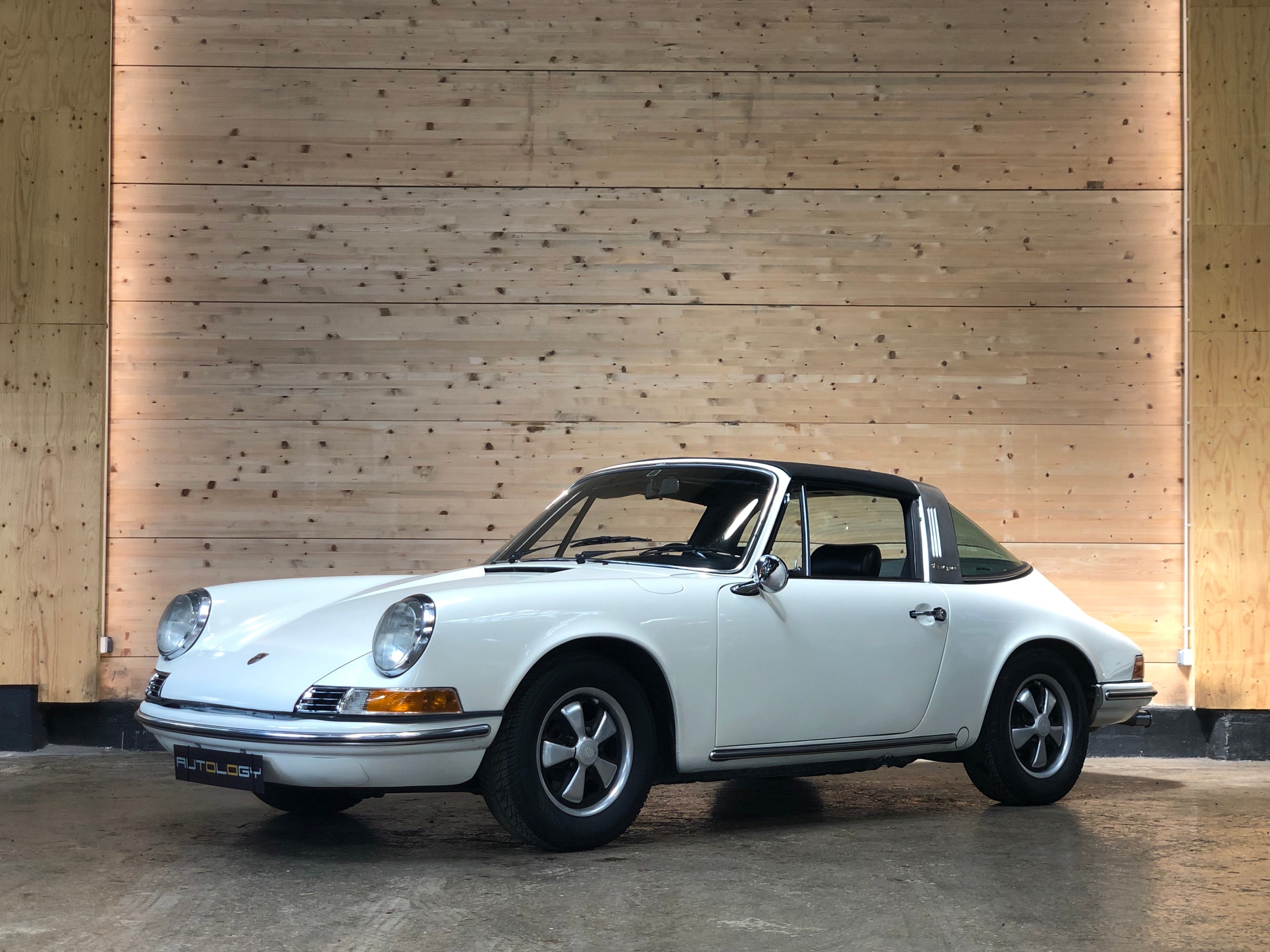 Porsche 911 2.2T Targa