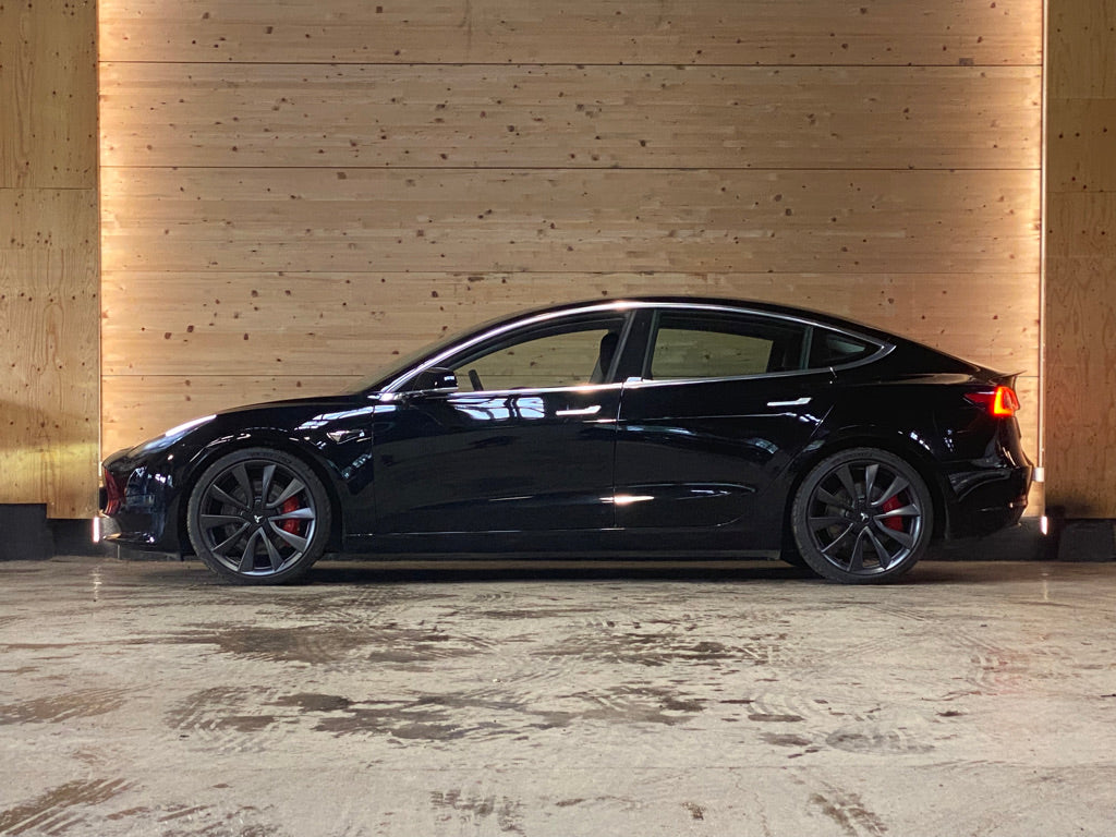 Tesla Model 3 Performance Dual Motor AWD