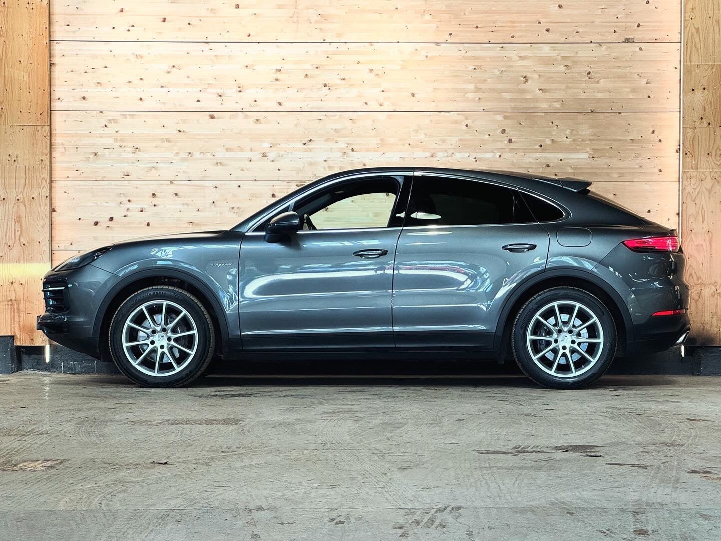 Porsche Cayenne E-Hybrid Coupe