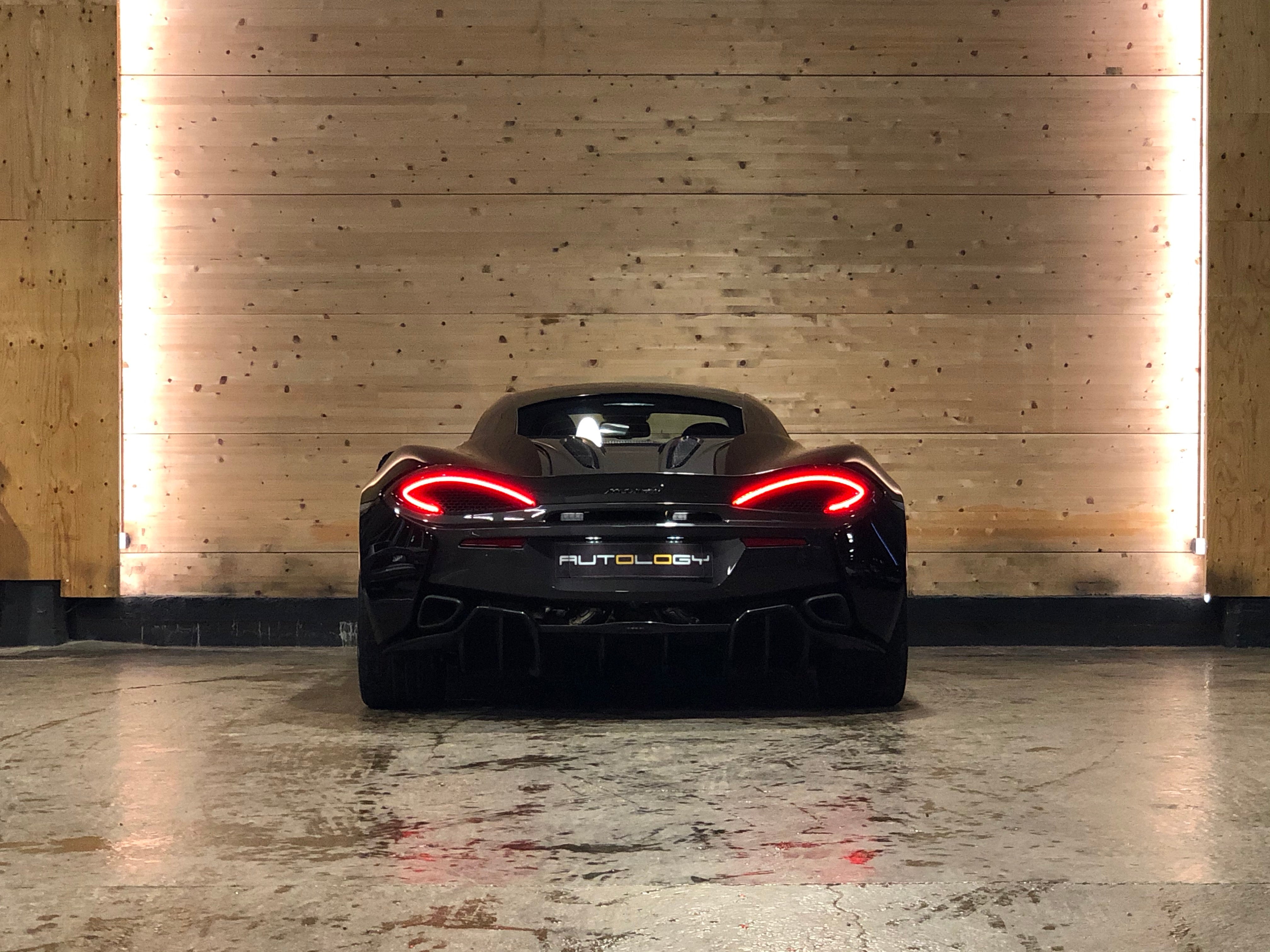 McLaren 570S