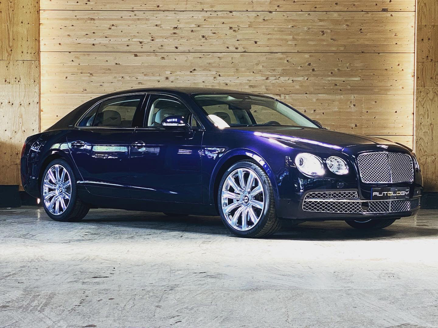 Bentley Flying Spur W12