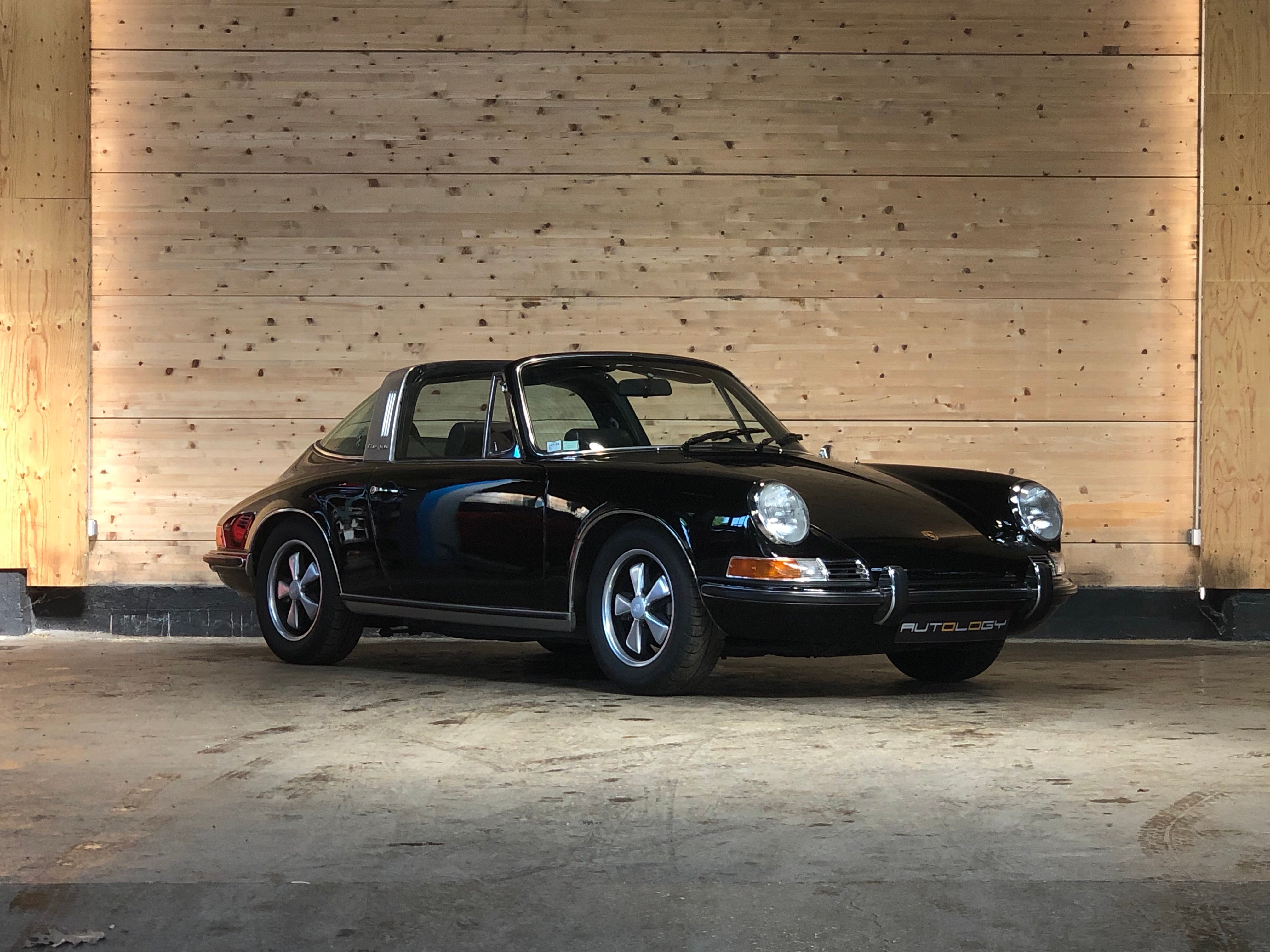 Porsche 911 2.2S Targa