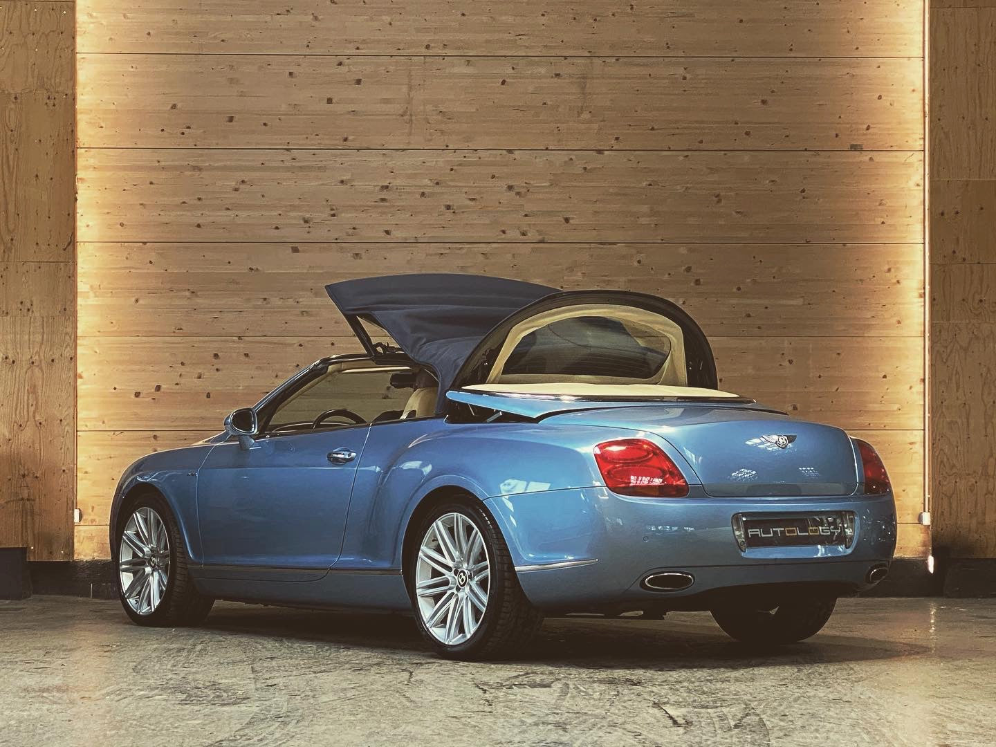 Bentley Continental GTC