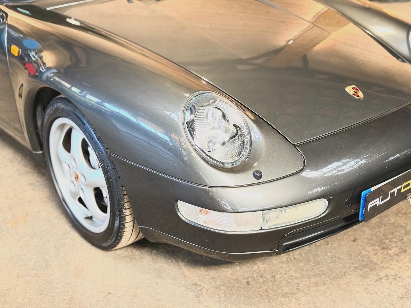 Porsche 993 Carrera 4