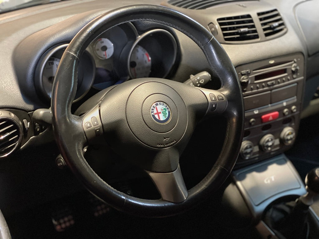 Alfa Romeo GT V6 3.2 24V