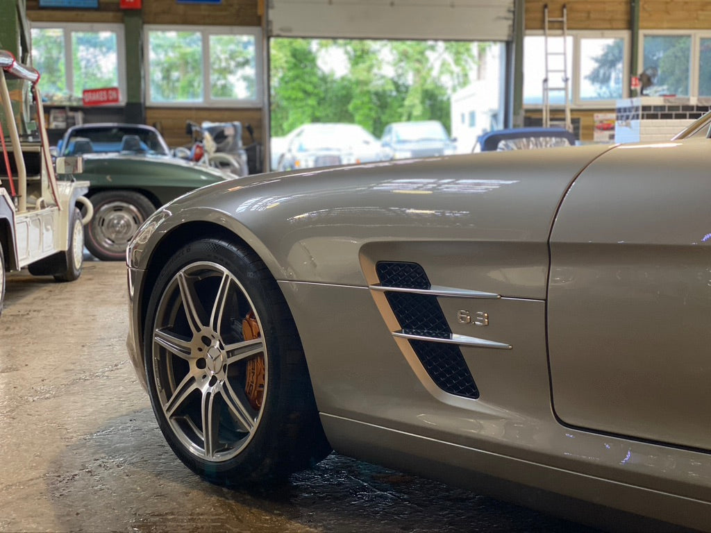 Mercedes SLS AMG