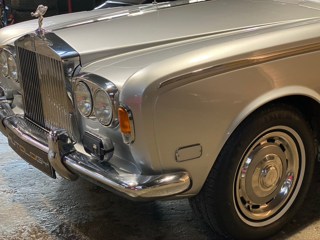 Rolls Royce Silver Shadow LWB (with division)