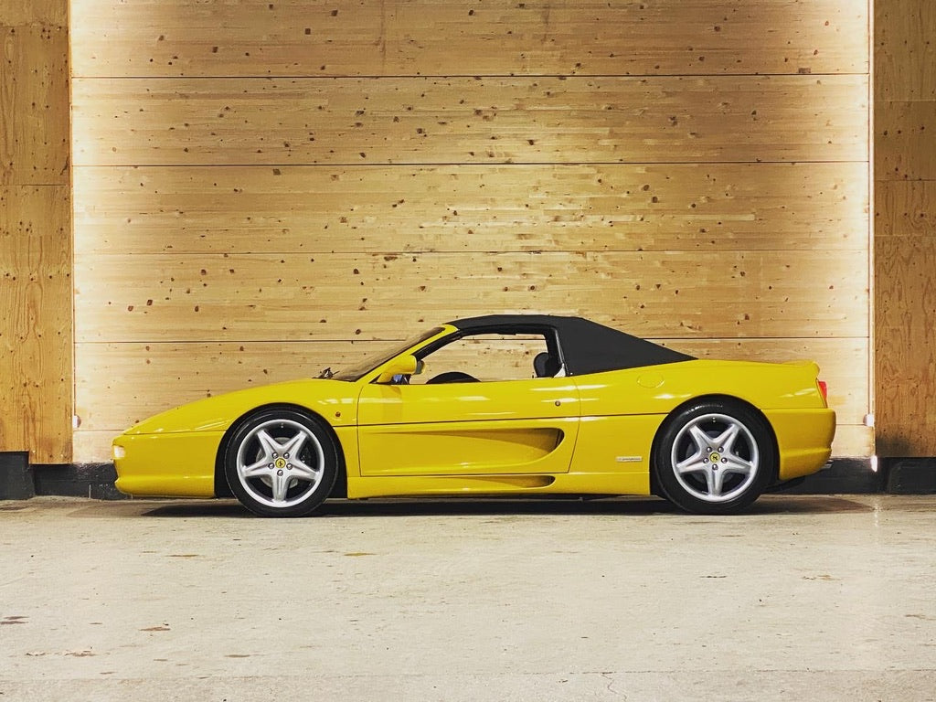 Ferrari F355 Spider BVM6