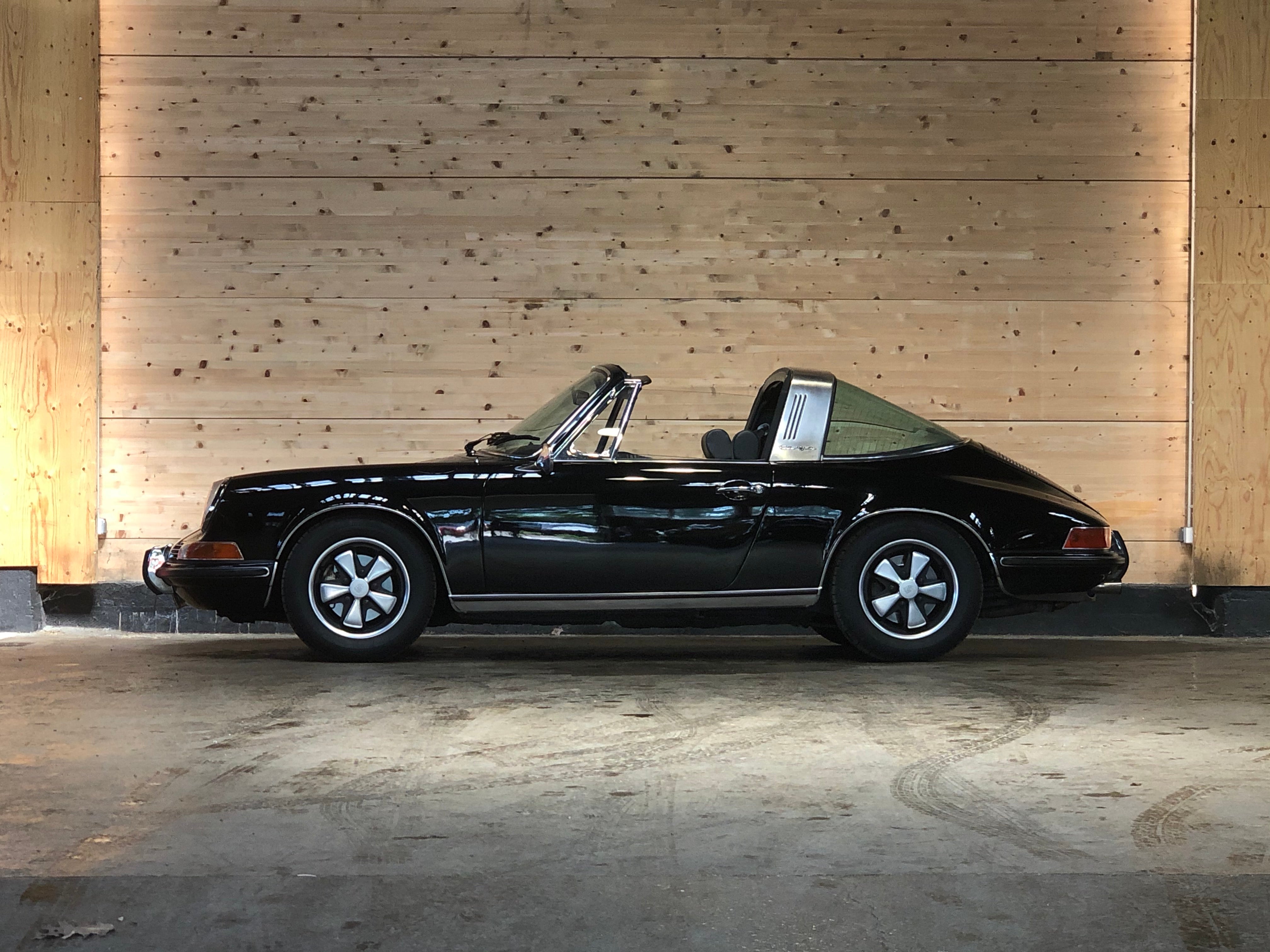 Porsche 911 2.2S Targa