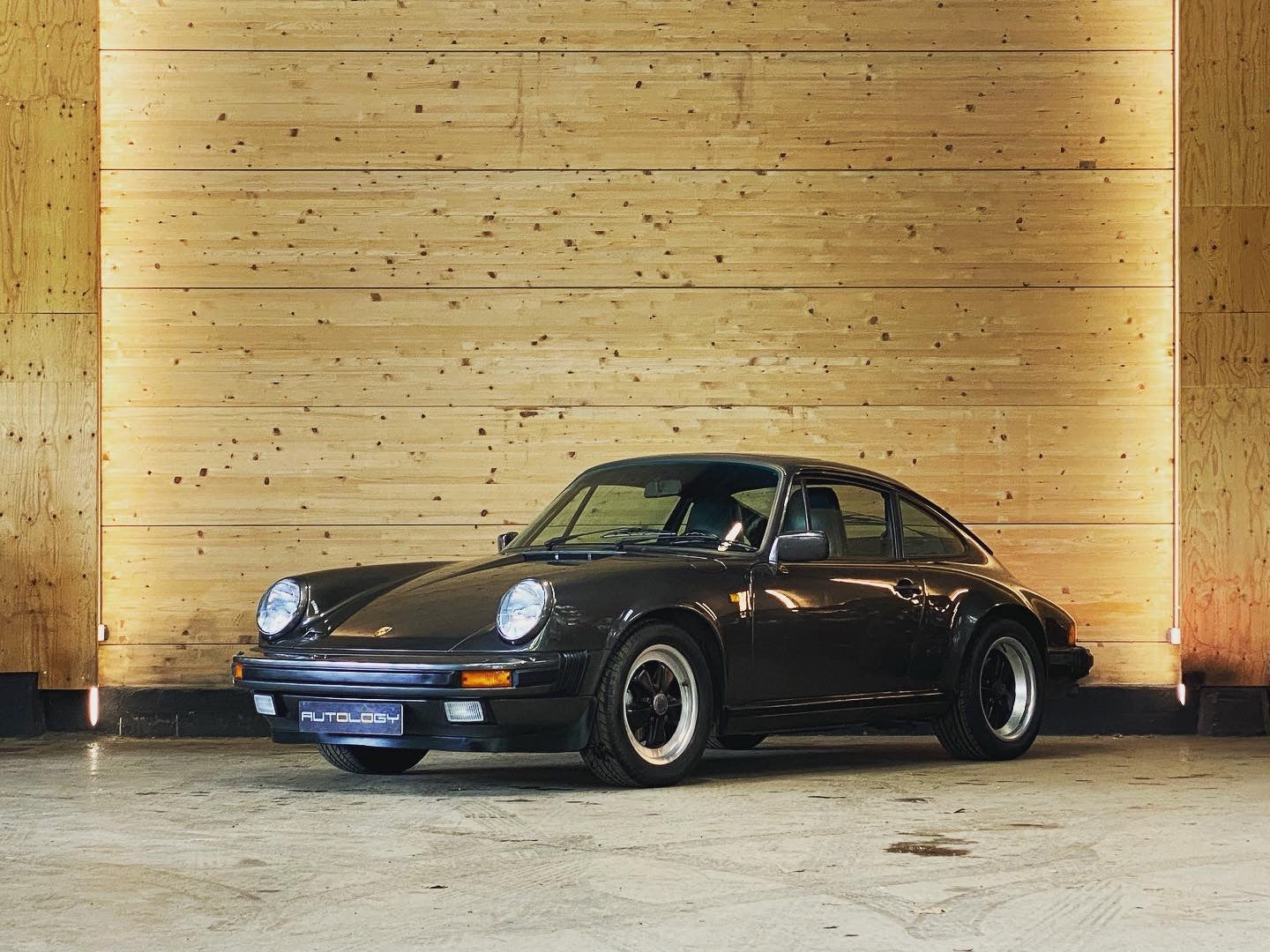 Porsche 911 Carrera 3.2