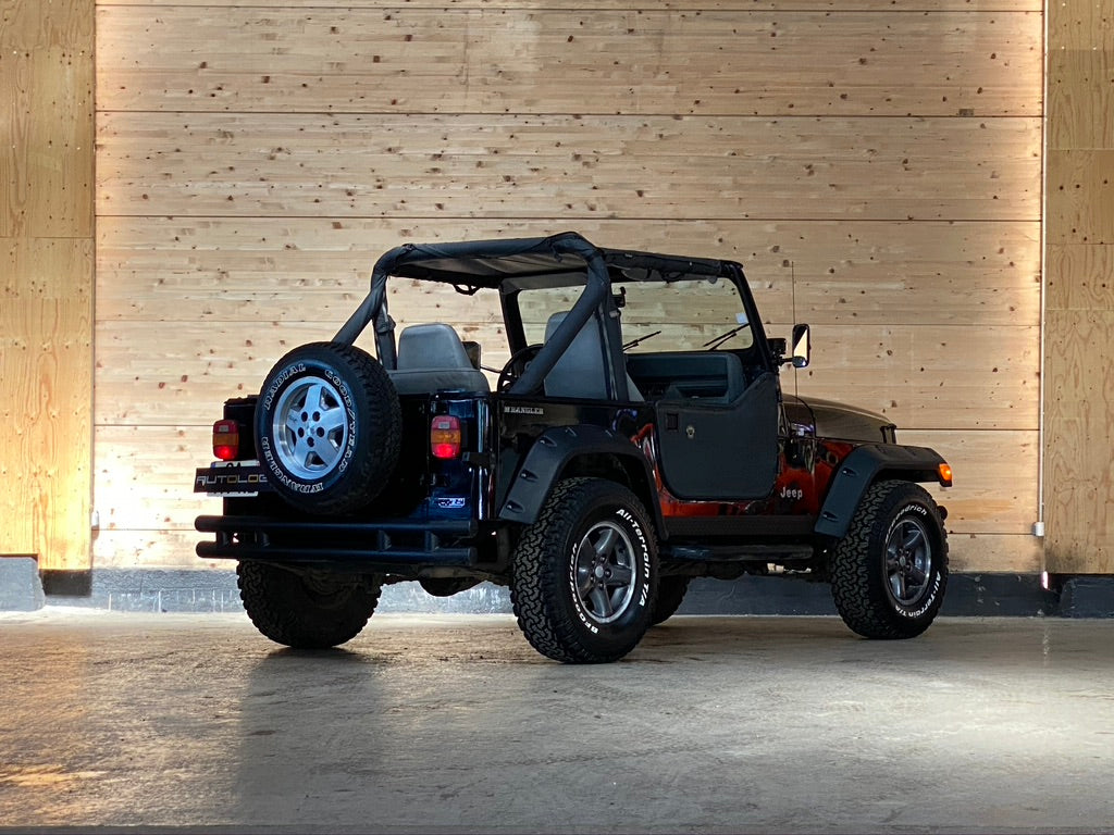 Jeep Wrangler YJ 2.5