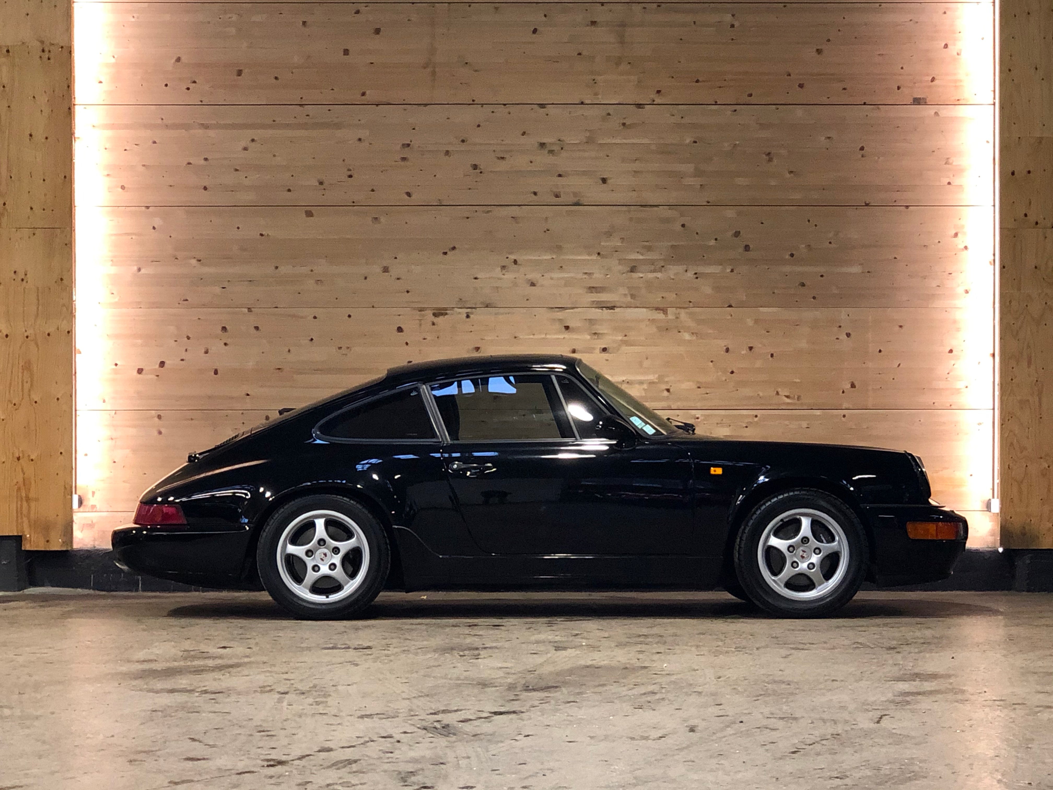 Porsche 964 Carrera 2 Tiptronic