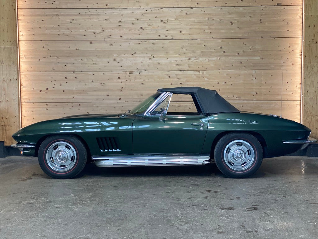 Chevrolet Corvette C2 Stingray Convertible V8 327ci