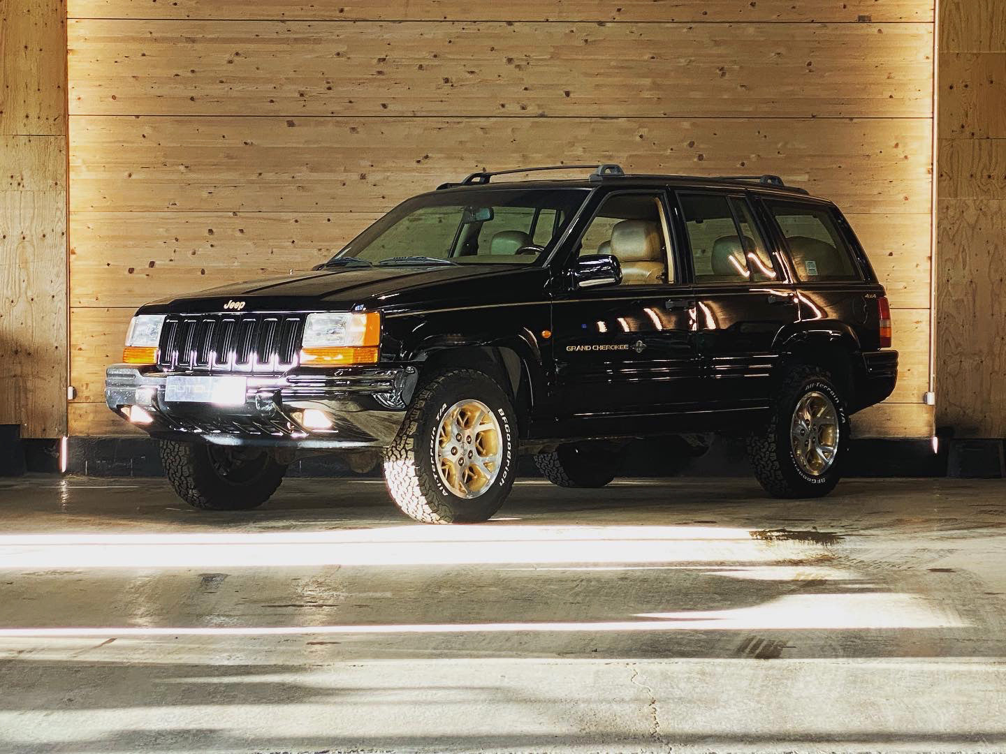 Jeep Grand Cherokee V8 5.2 Limited "Endeavor"