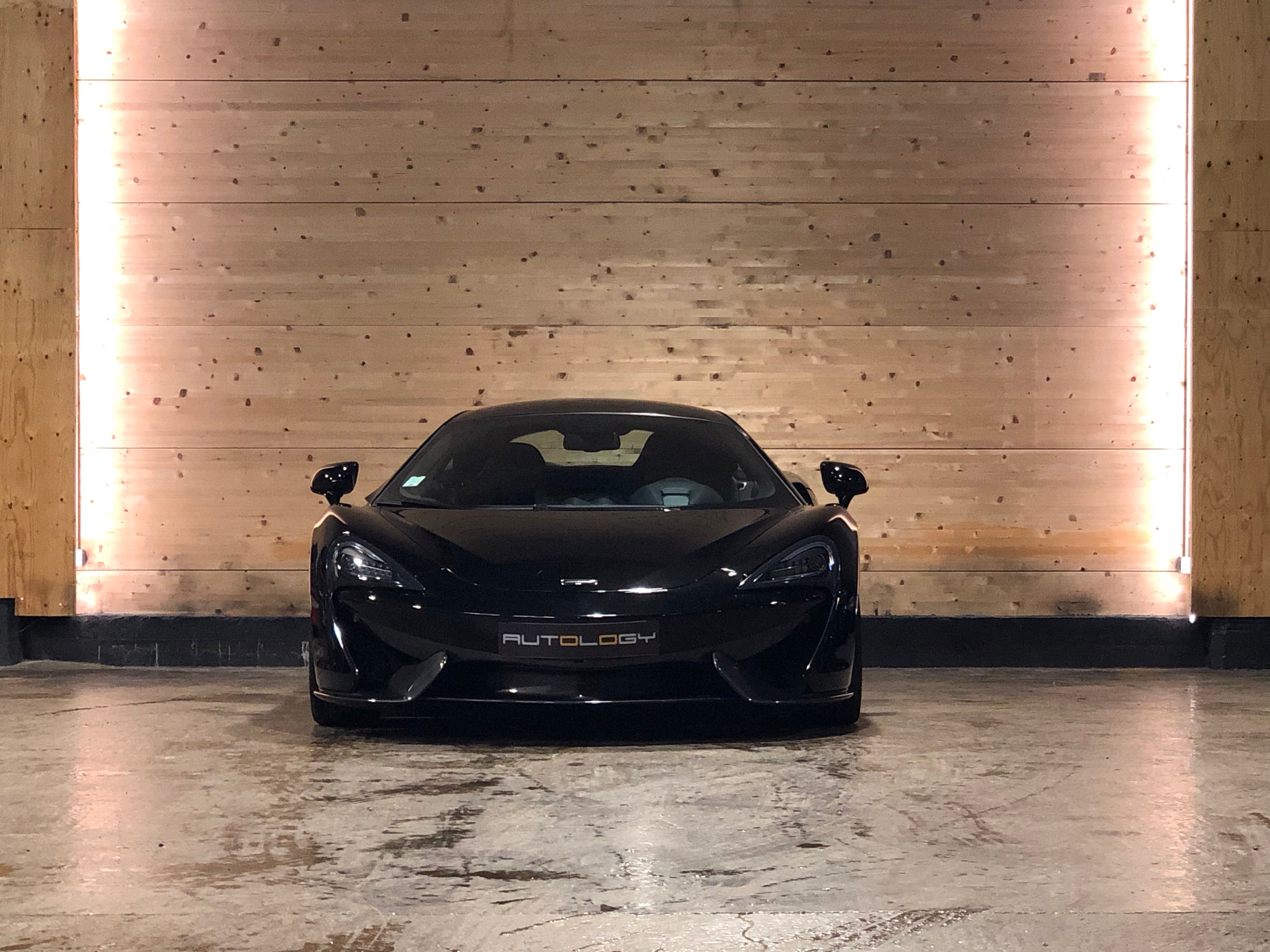 McLaren 570S