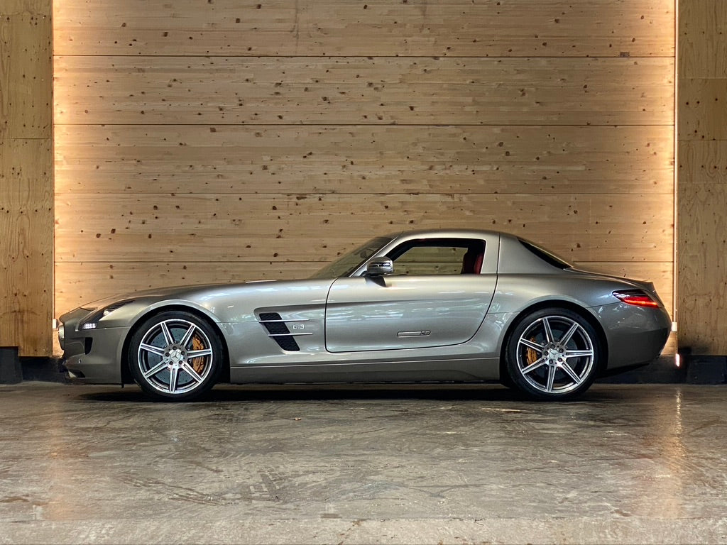 Mercedes SLS AMG