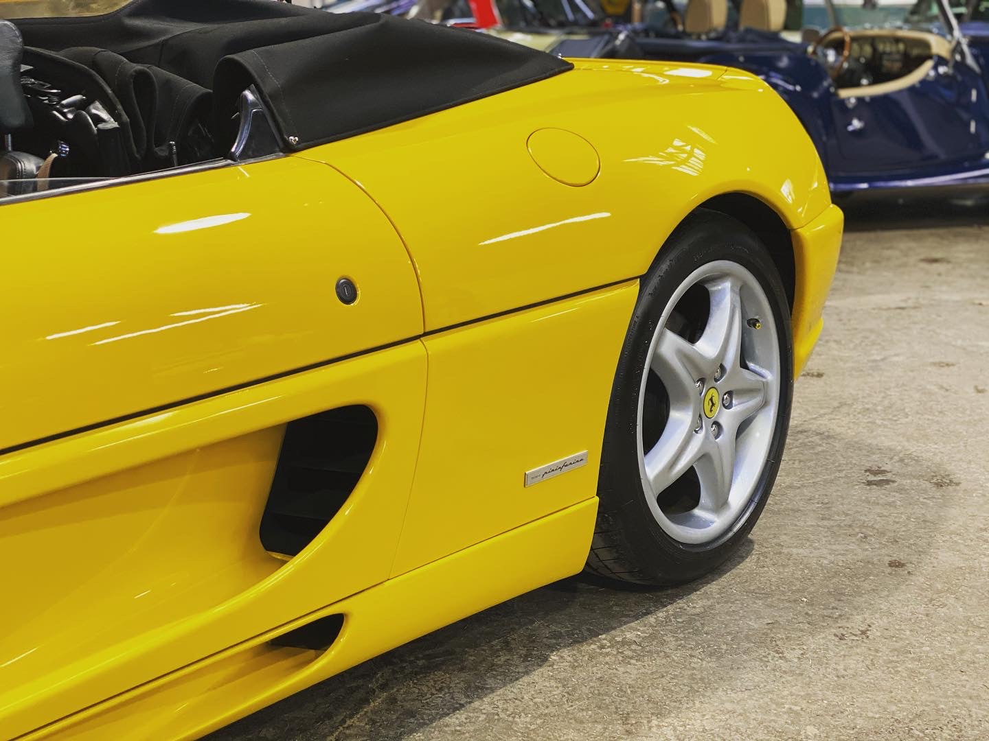 Ferrari F355 Spider BVM6