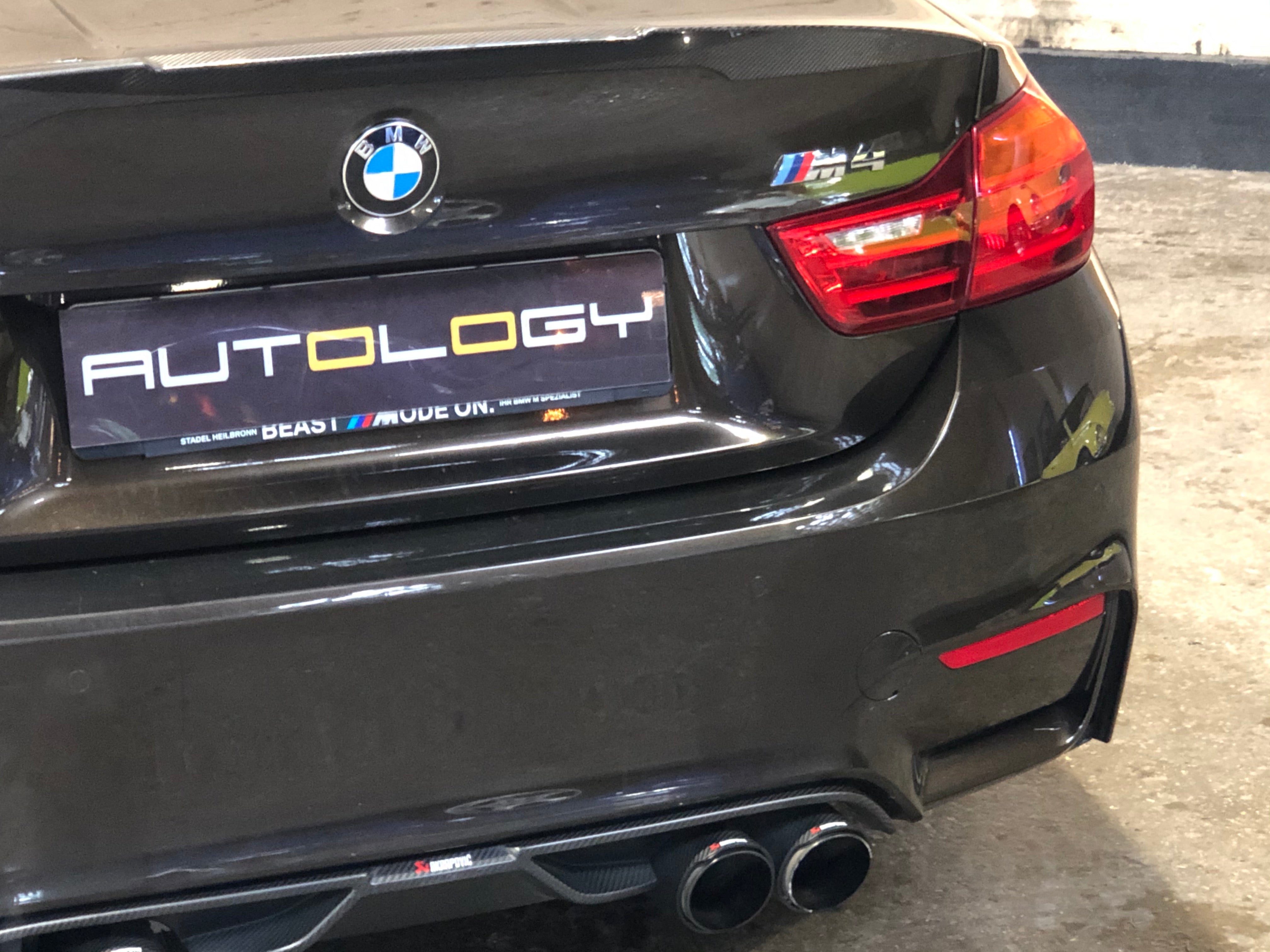 BMW M4 Coupe DKG7