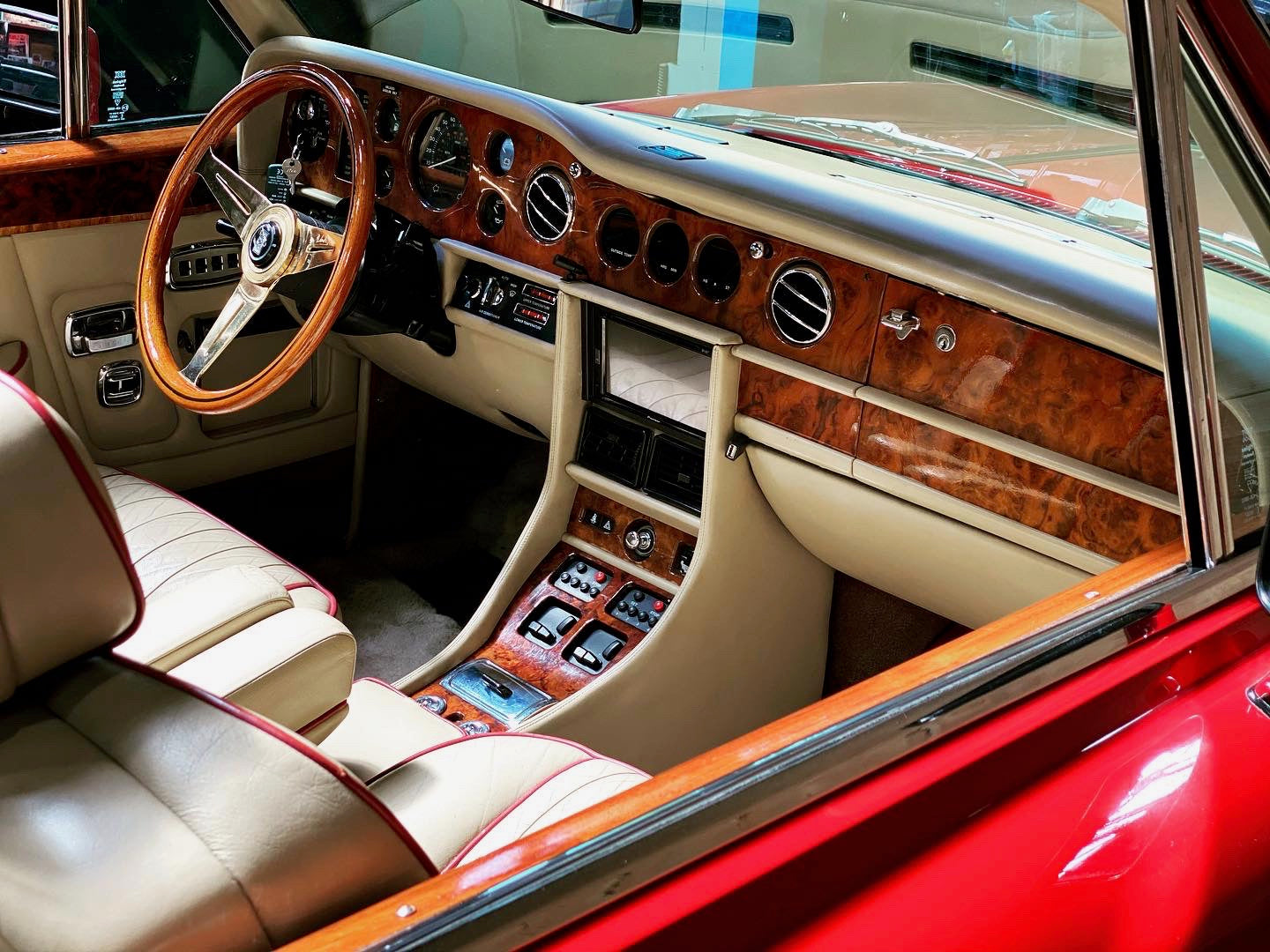 Rolls Royce Corniche II