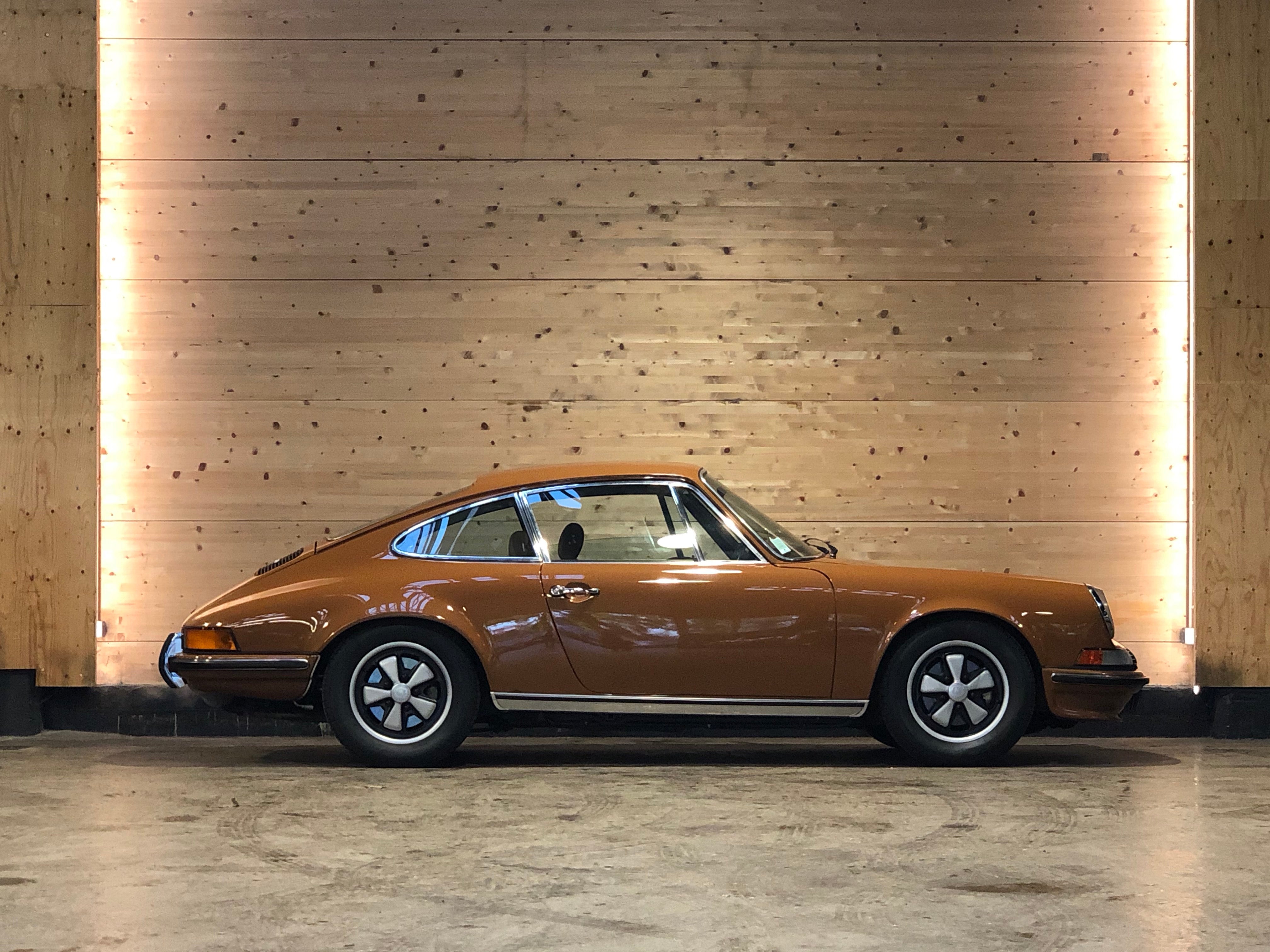 Porsche 911 2.4S Coupe