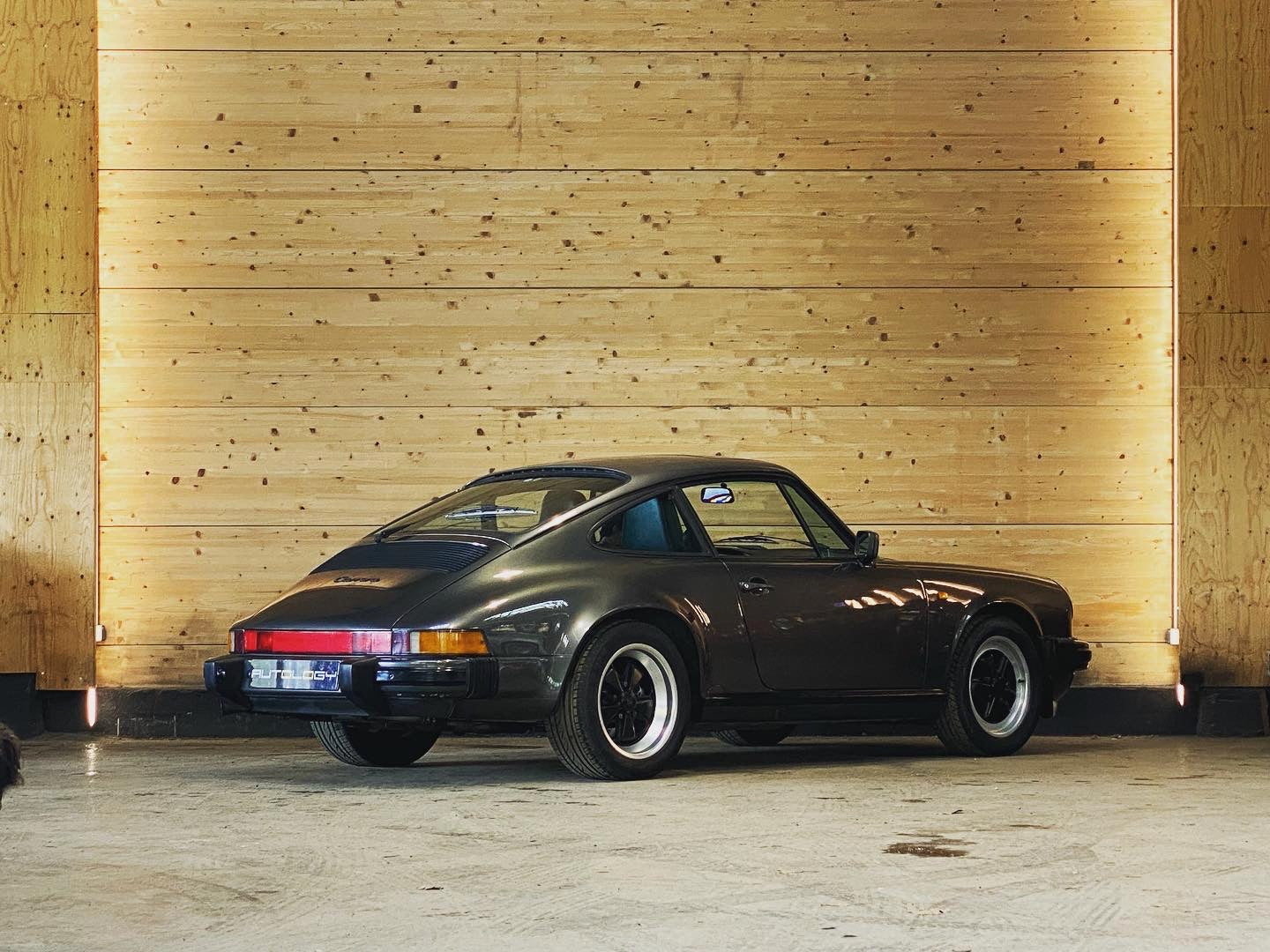 Porsche 911 Carrera 3.2