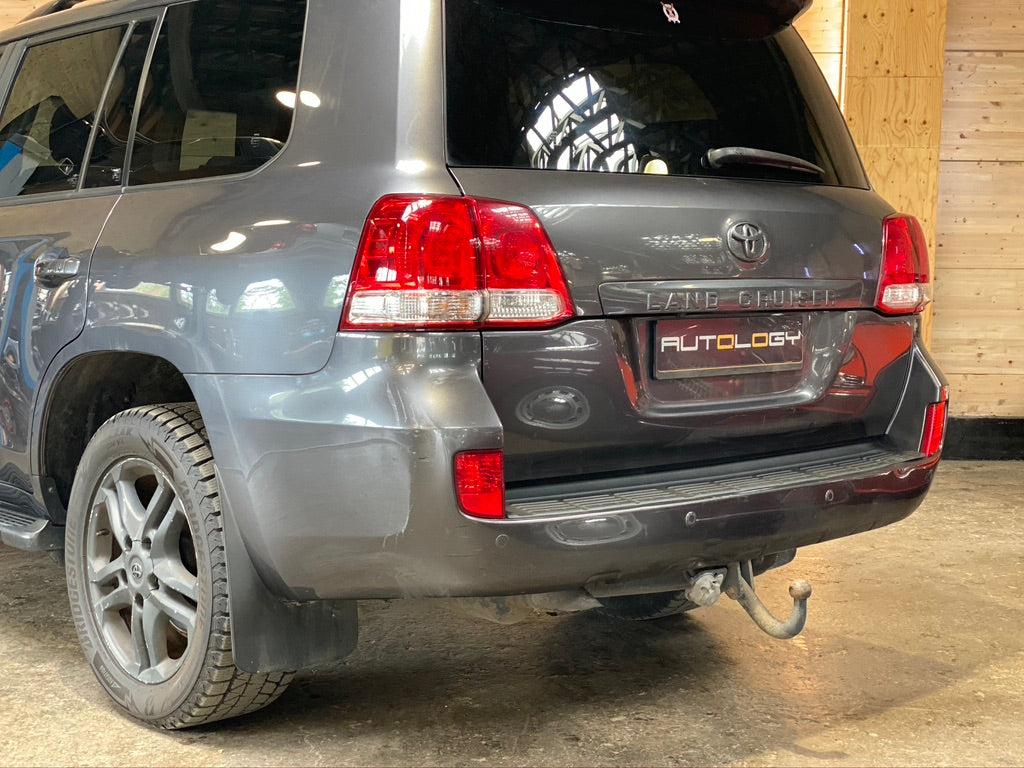 Toyota Land Cruiser Station Wagon 4.5 V8 D4-D Lounge