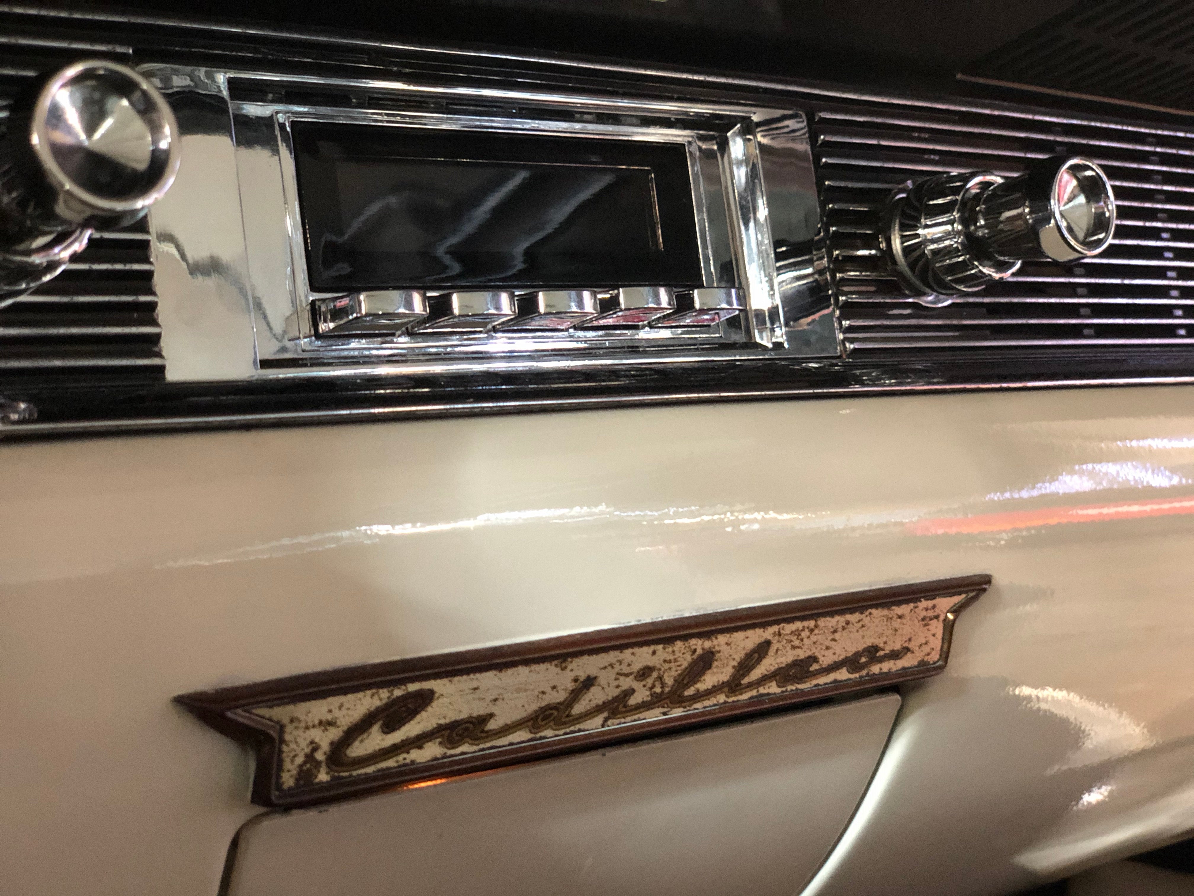 Cadillac Coupe Deville