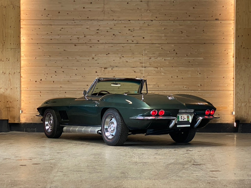 Chevrolet Corvette C2 Stingray Convertible V8 327ci