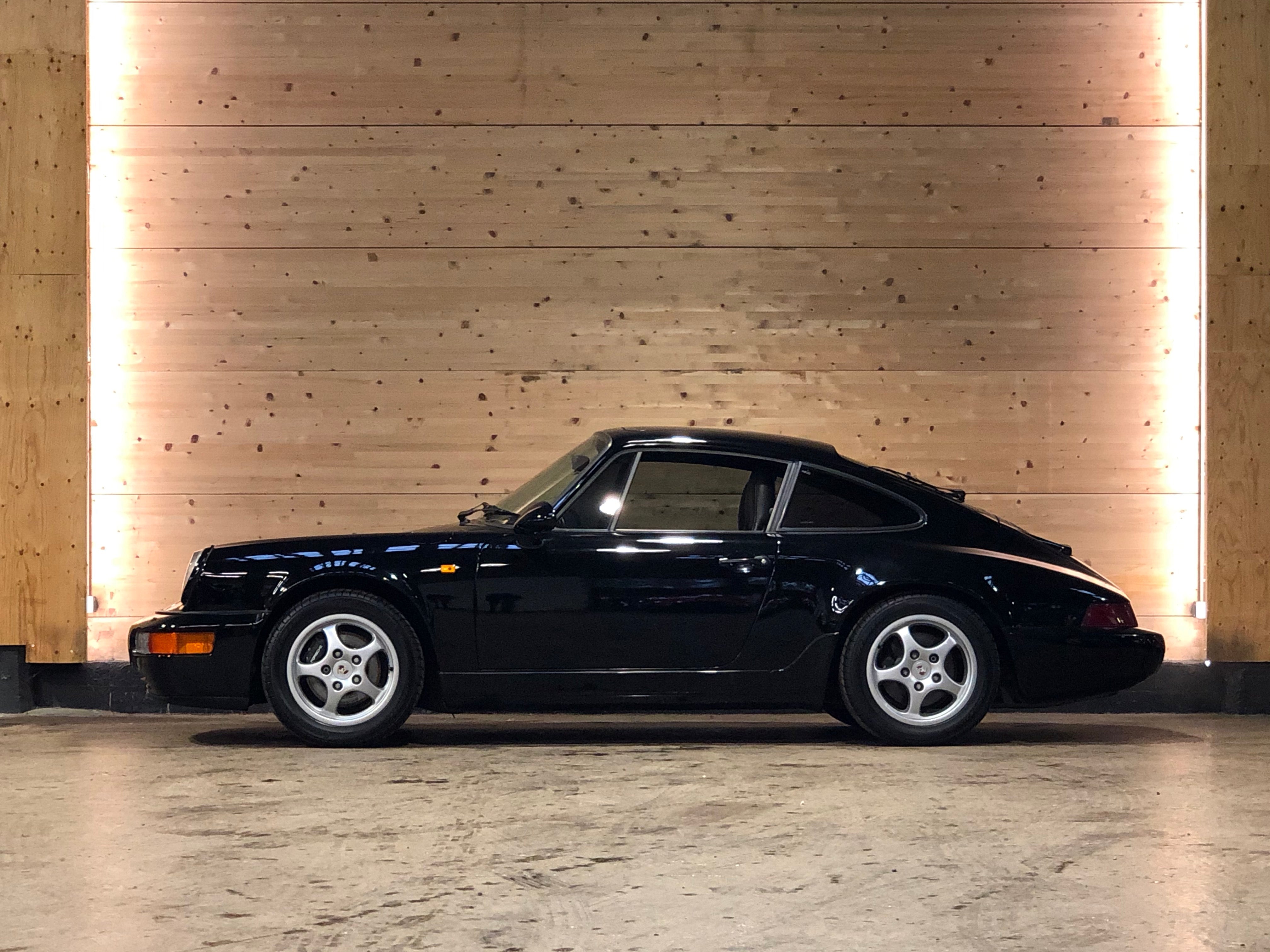 Porsche 964 Carrera 2 Tiptronic