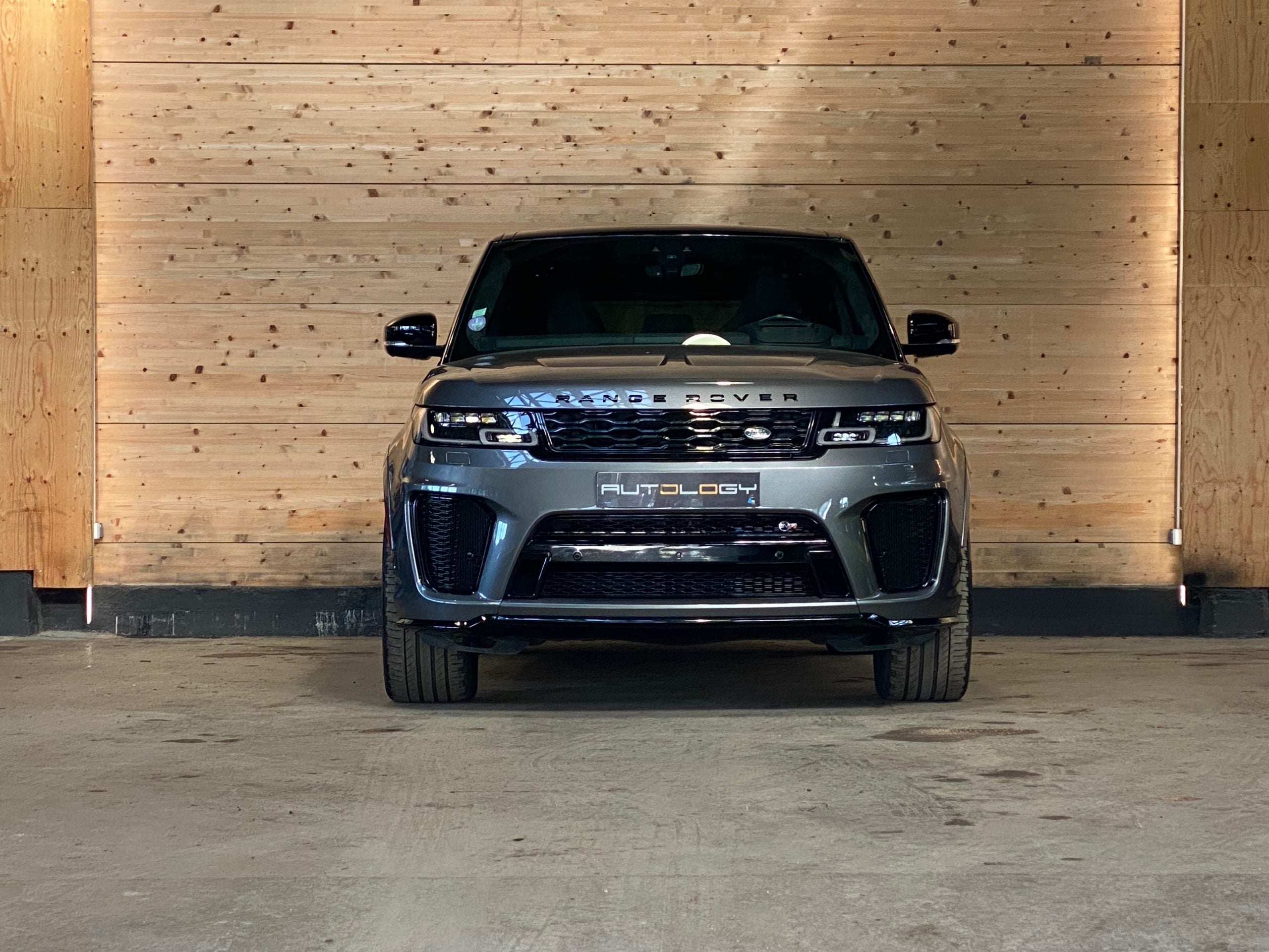 Land Rover Range Rover Sport SVR