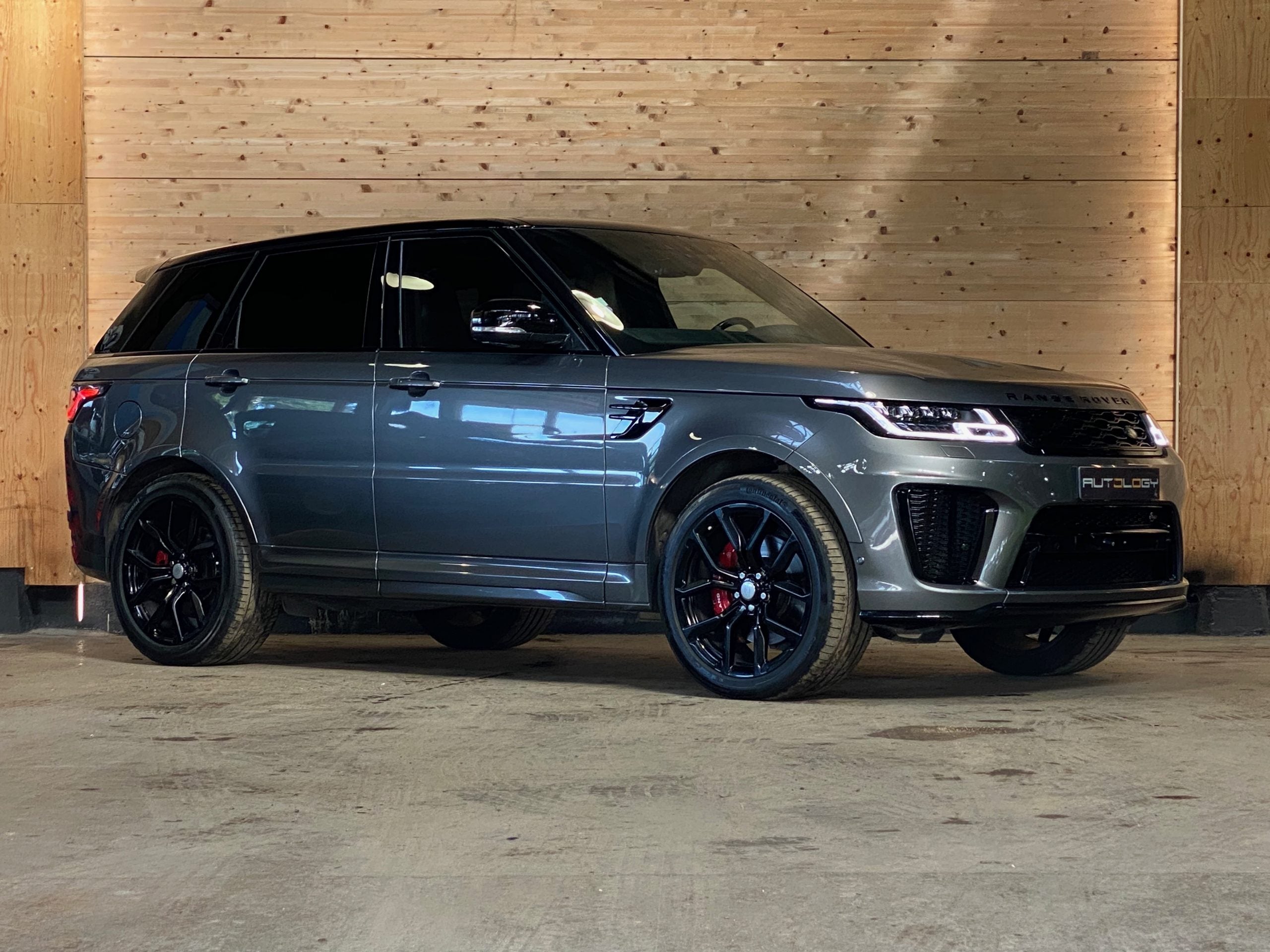 Land Rover Range Rover Sport SVR