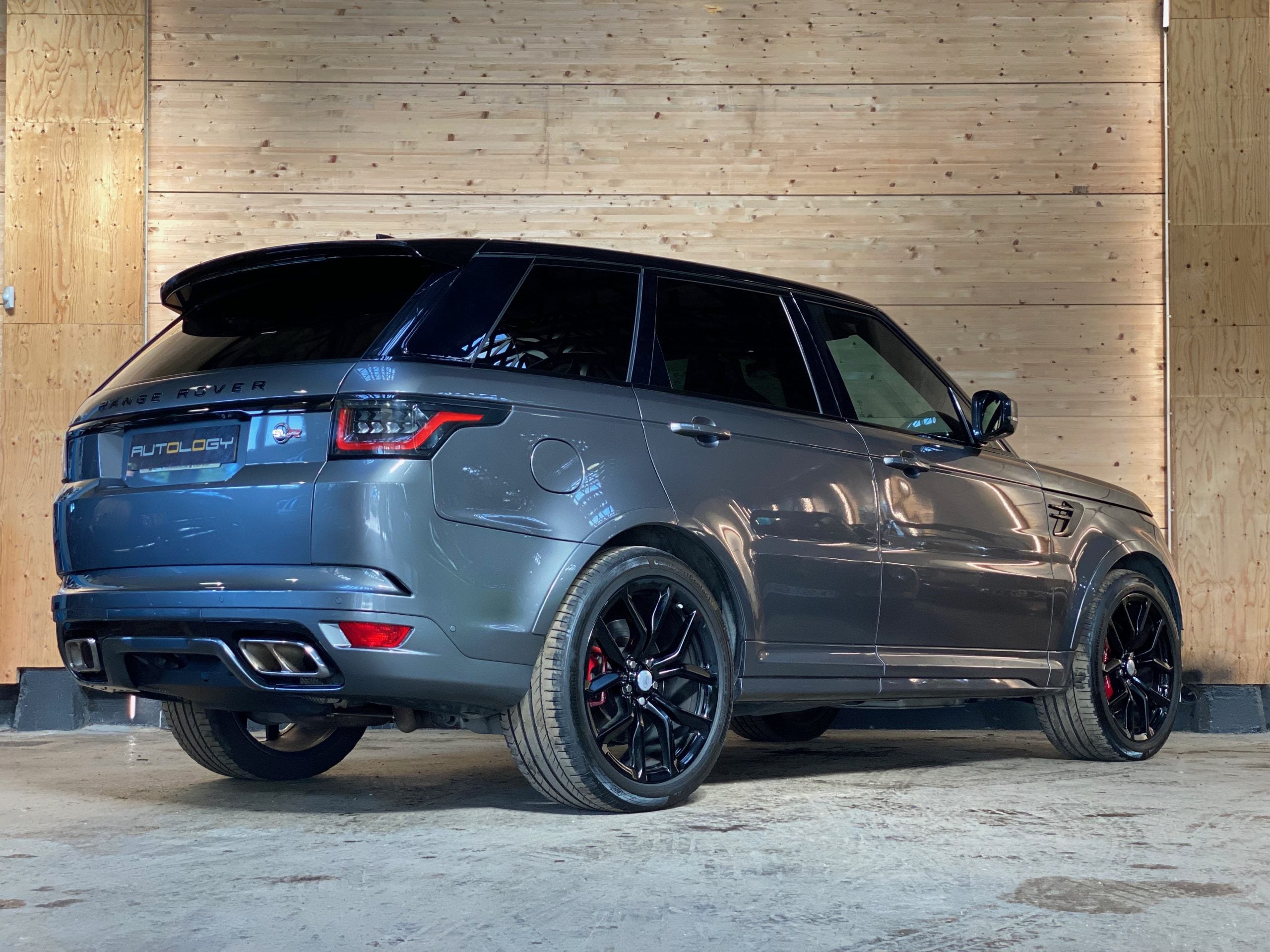 Land Rover Range Rover Sport SVR