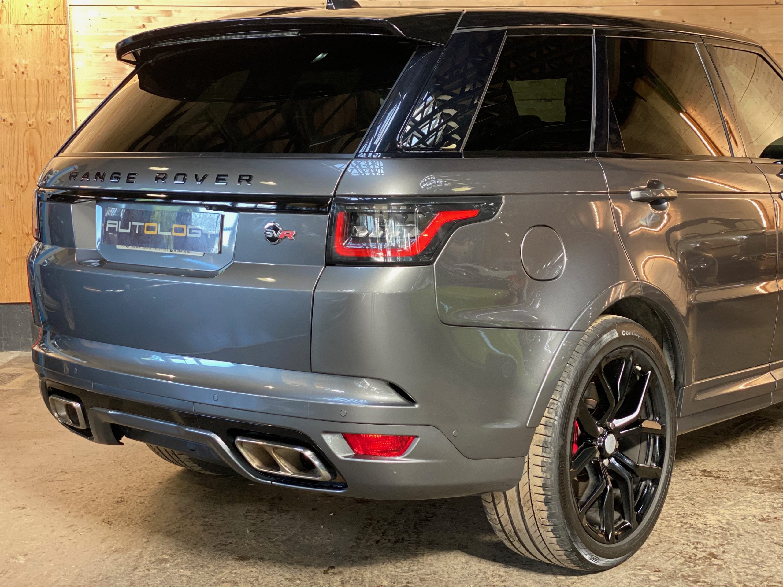 Land Rover Range Rover Sport SVR