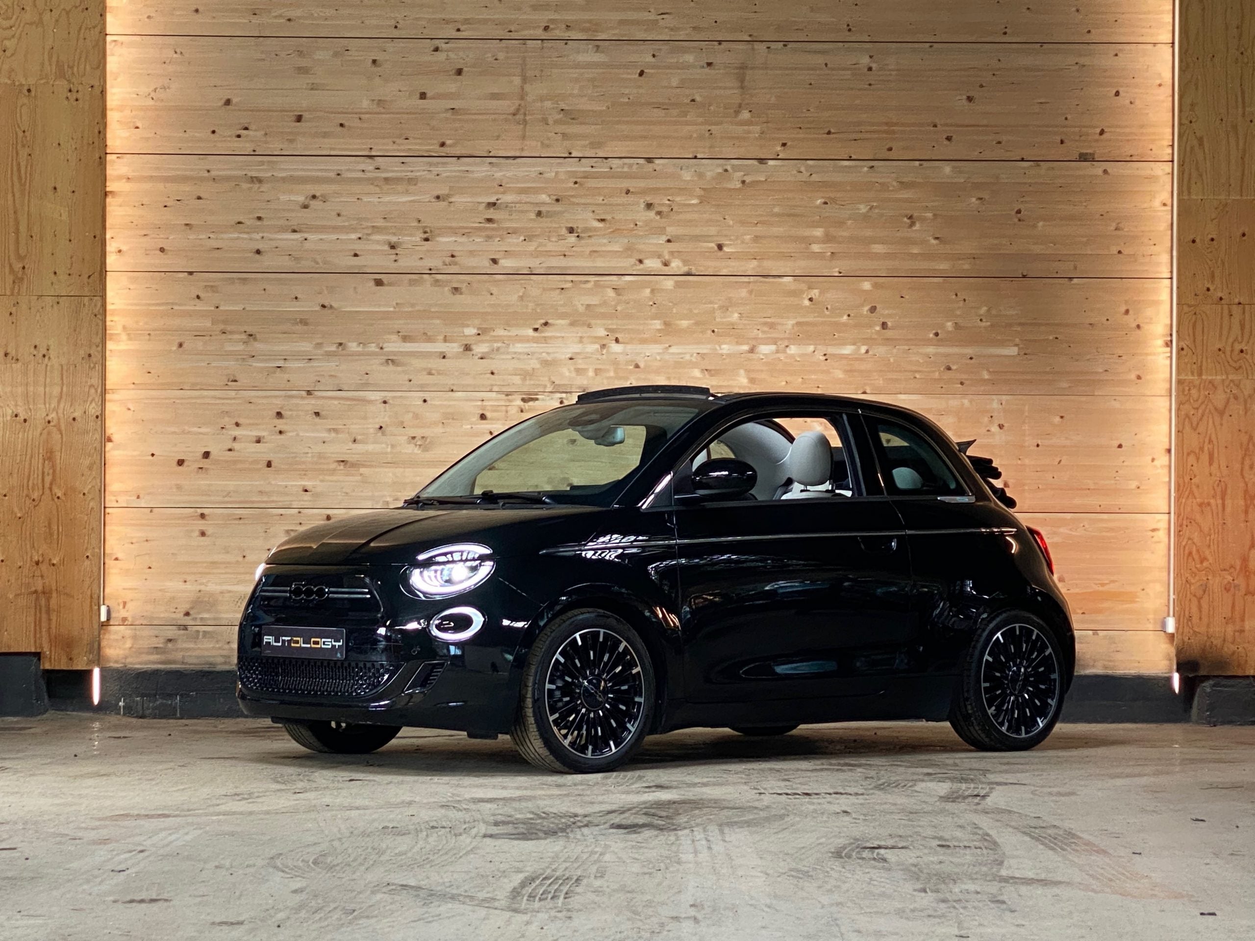 Fiat 500e LaPrima Cabriolet