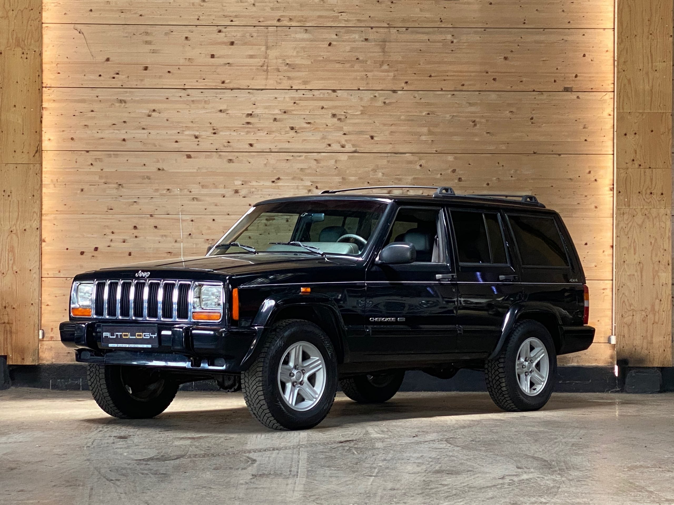 Jeep Cherokee 4.0 Limited XJ.2