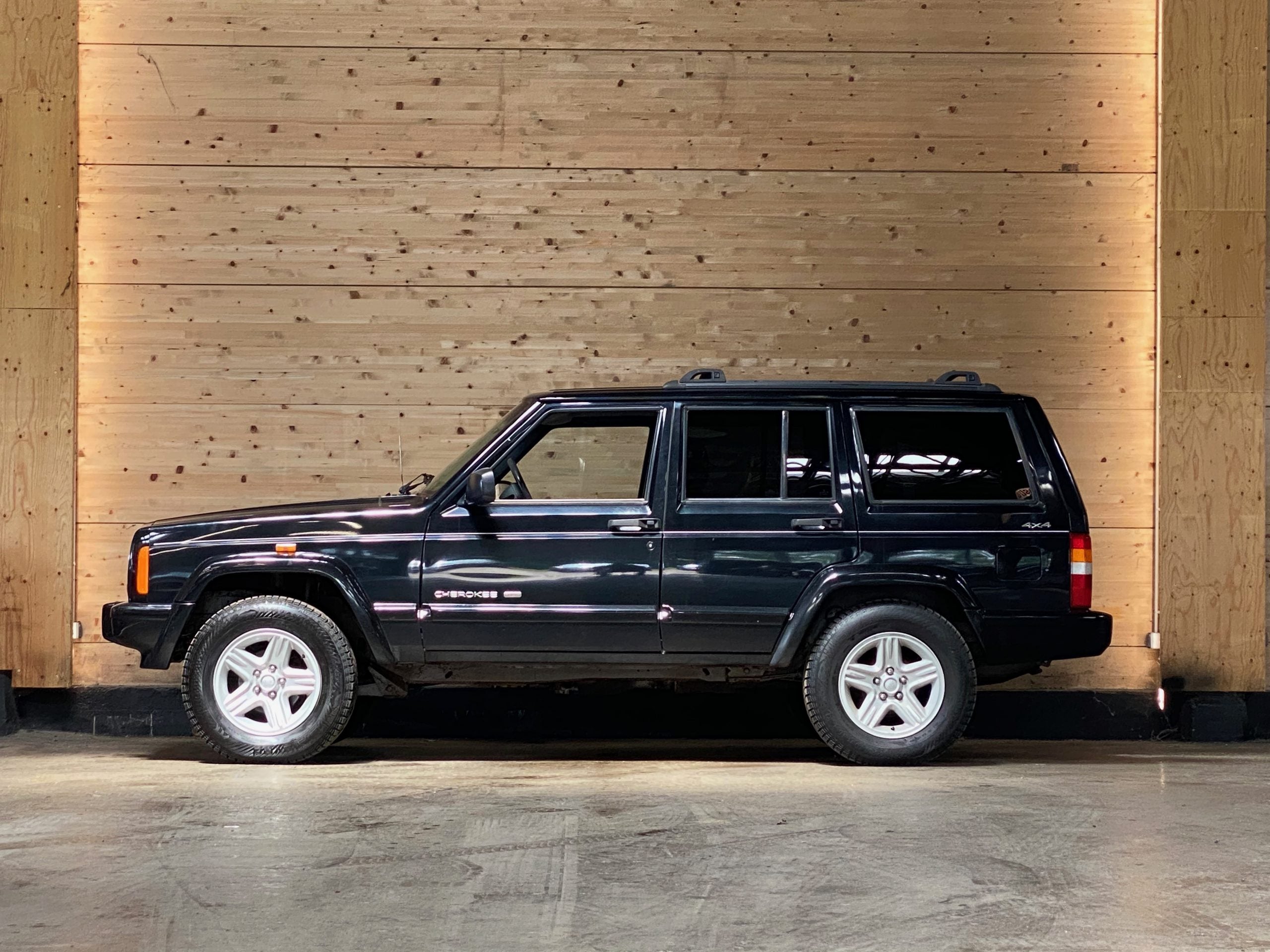 Jeep Cherokee 4.0 Limited XJ.2