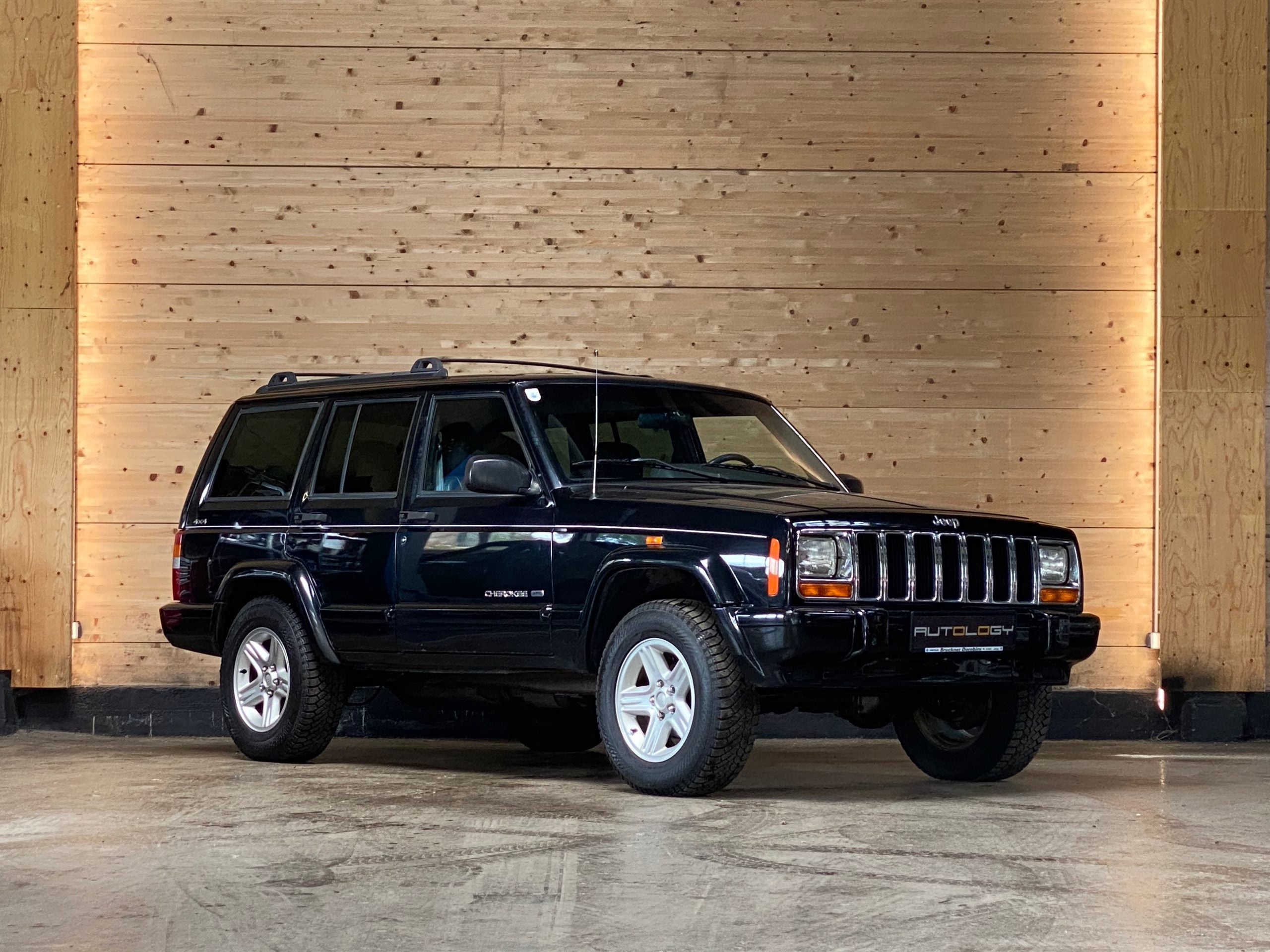 Jeep Cherokee 4.0 Limited XJ.2